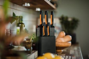 Functional Form knivblok i plast med 5 knive - 6 dele  - Fiskars