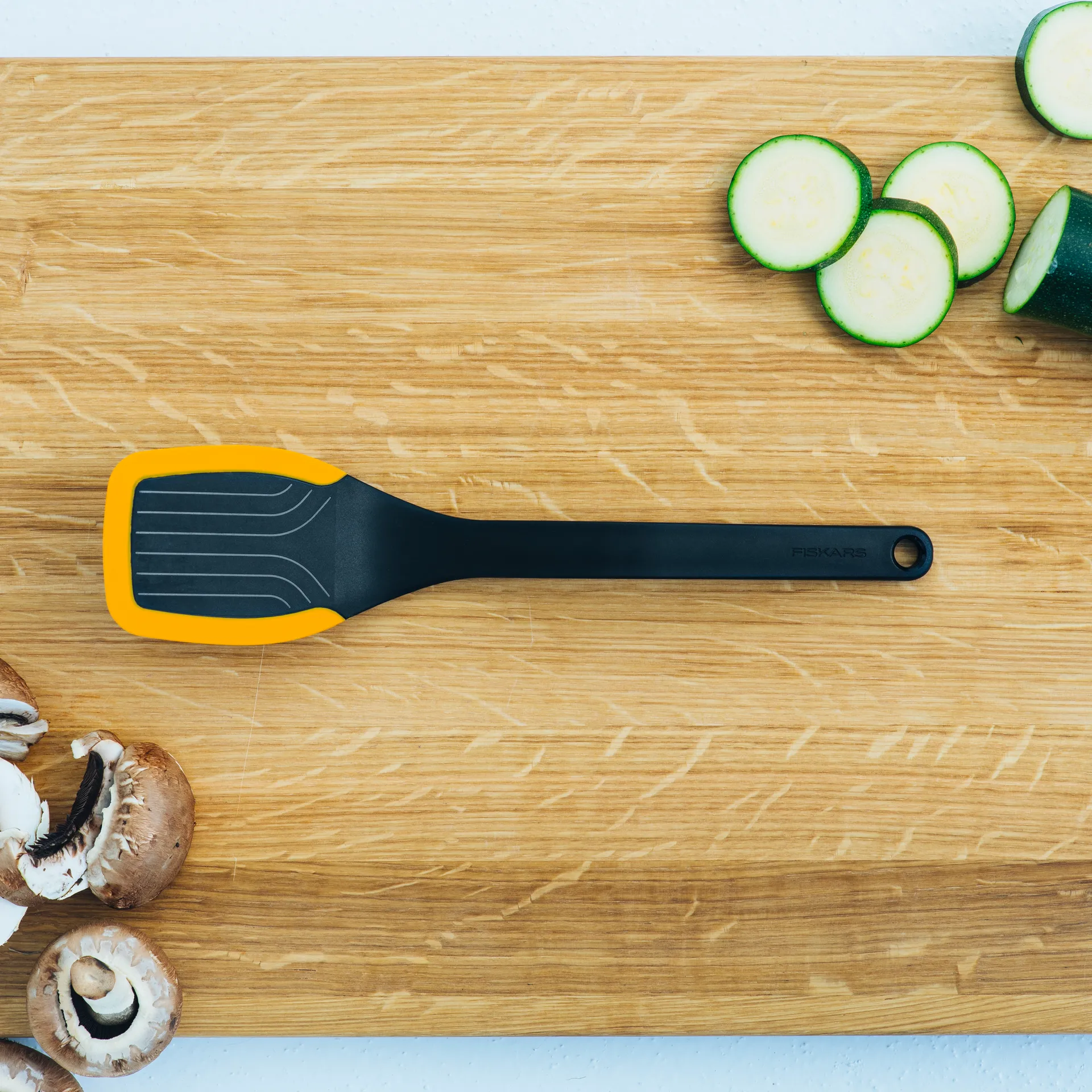 Functional Form Paletkniv 29 cm, Sort Fiskars