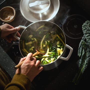 Norden wokpalet - Eg/Rustfrit stål - Fiskars