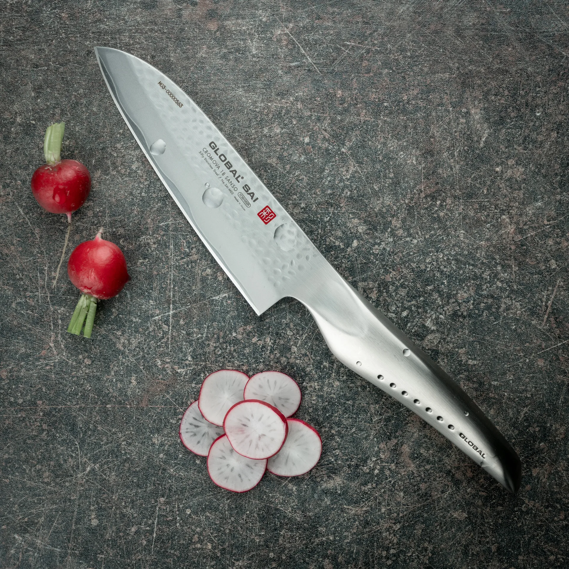 Global SAI-M03 santokukniv 13,5 cm, Rustfrit stål Global