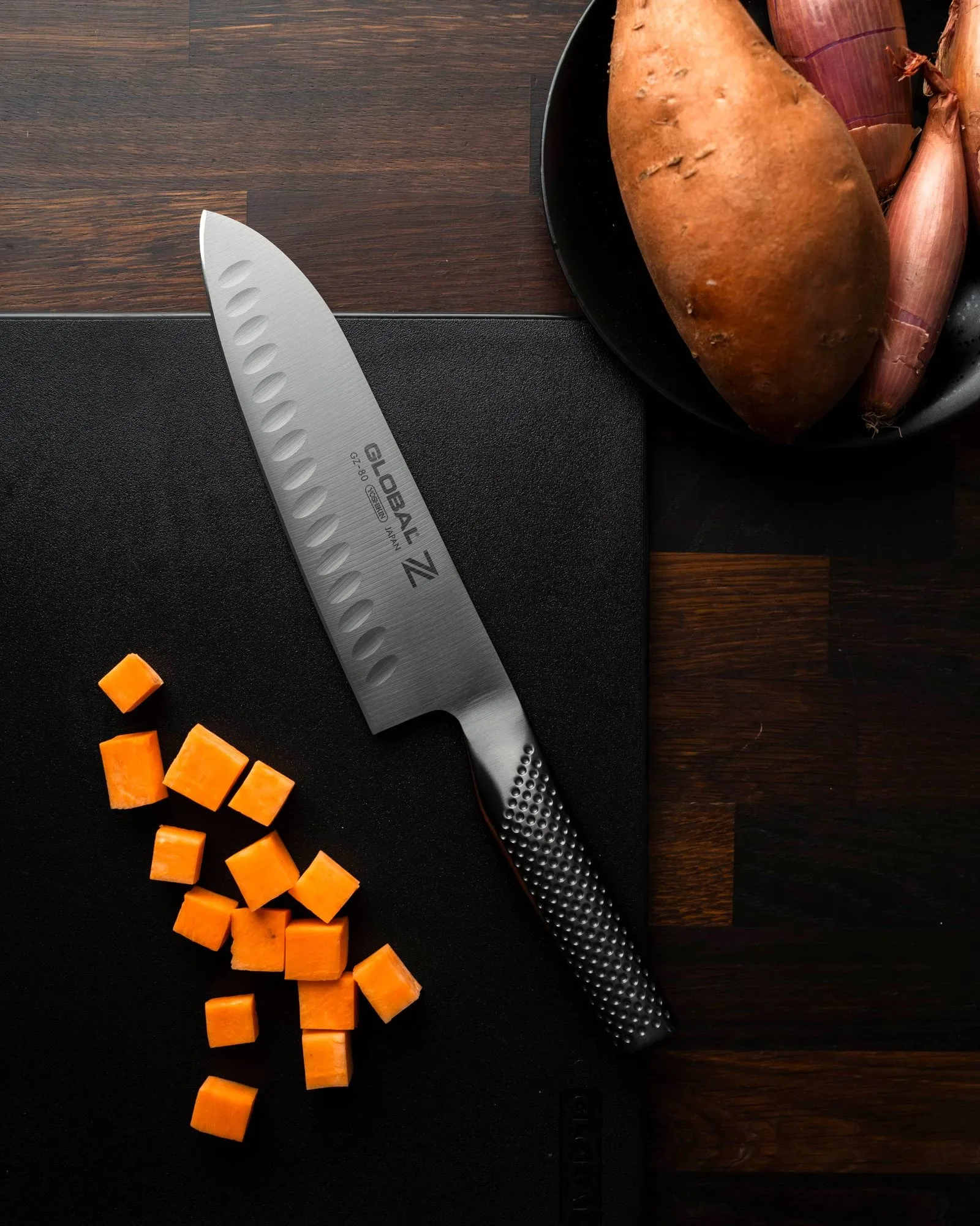 Global Z santokukniv, Oliven-slebet, DLC Global