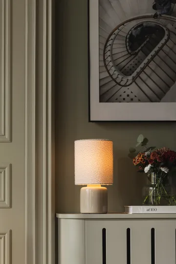 Florian bordlampe - Hvid bouclé/beige, Ø20x39 cm - Globen Lighting