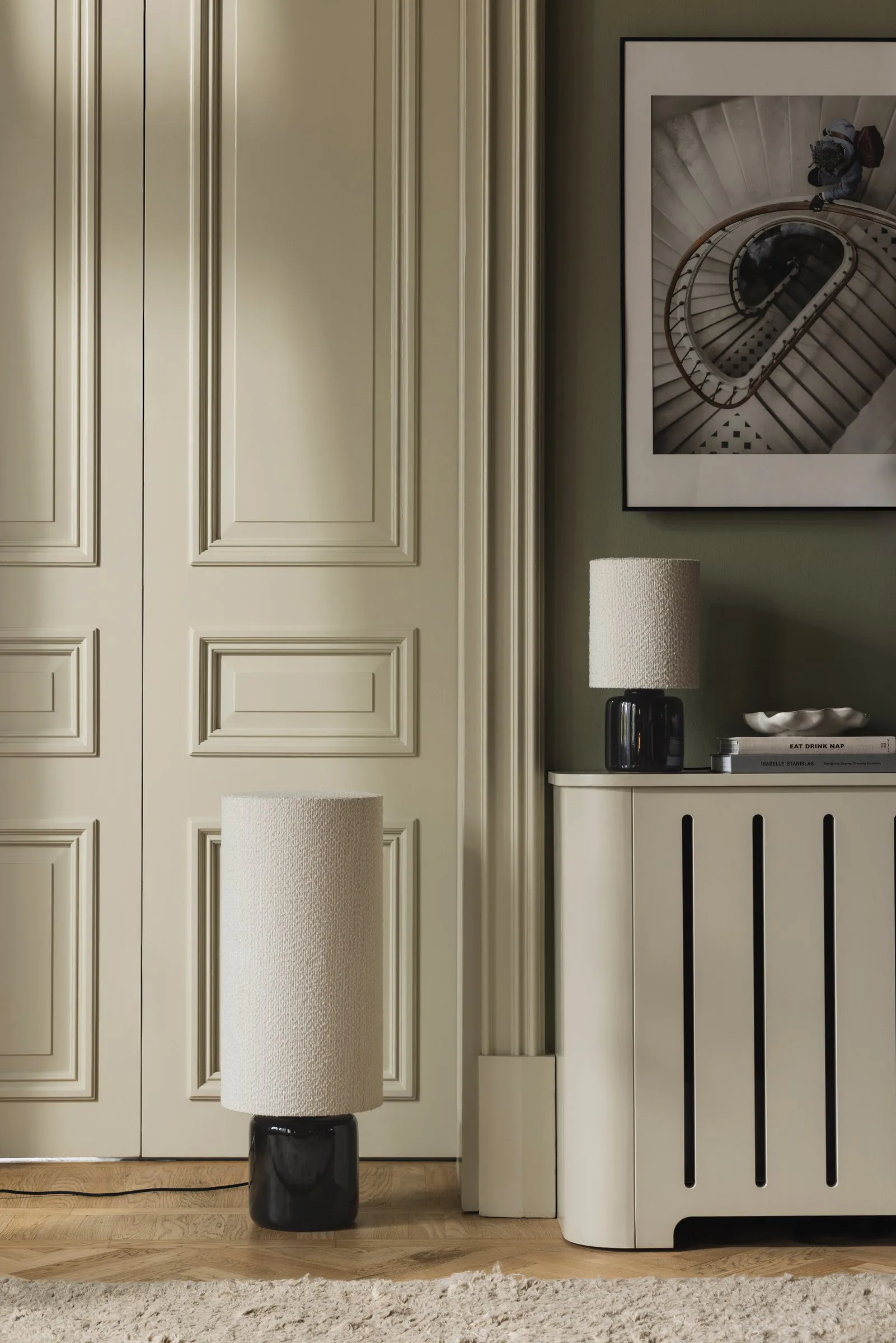 Florian bordlampe, Hvid bouclé/sort, Ø20x39 cm Globen Lighting