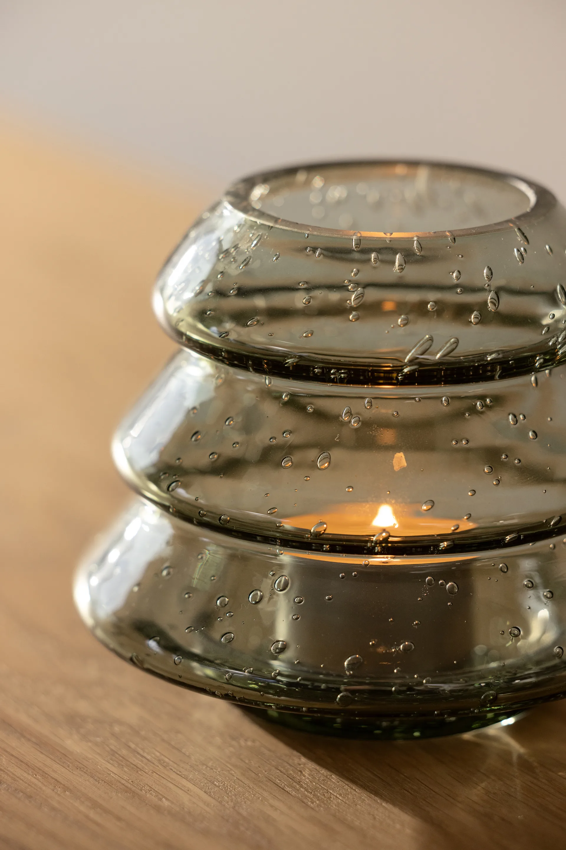 Gran 12 fyrfadsstage, Grøn Globen Lighting