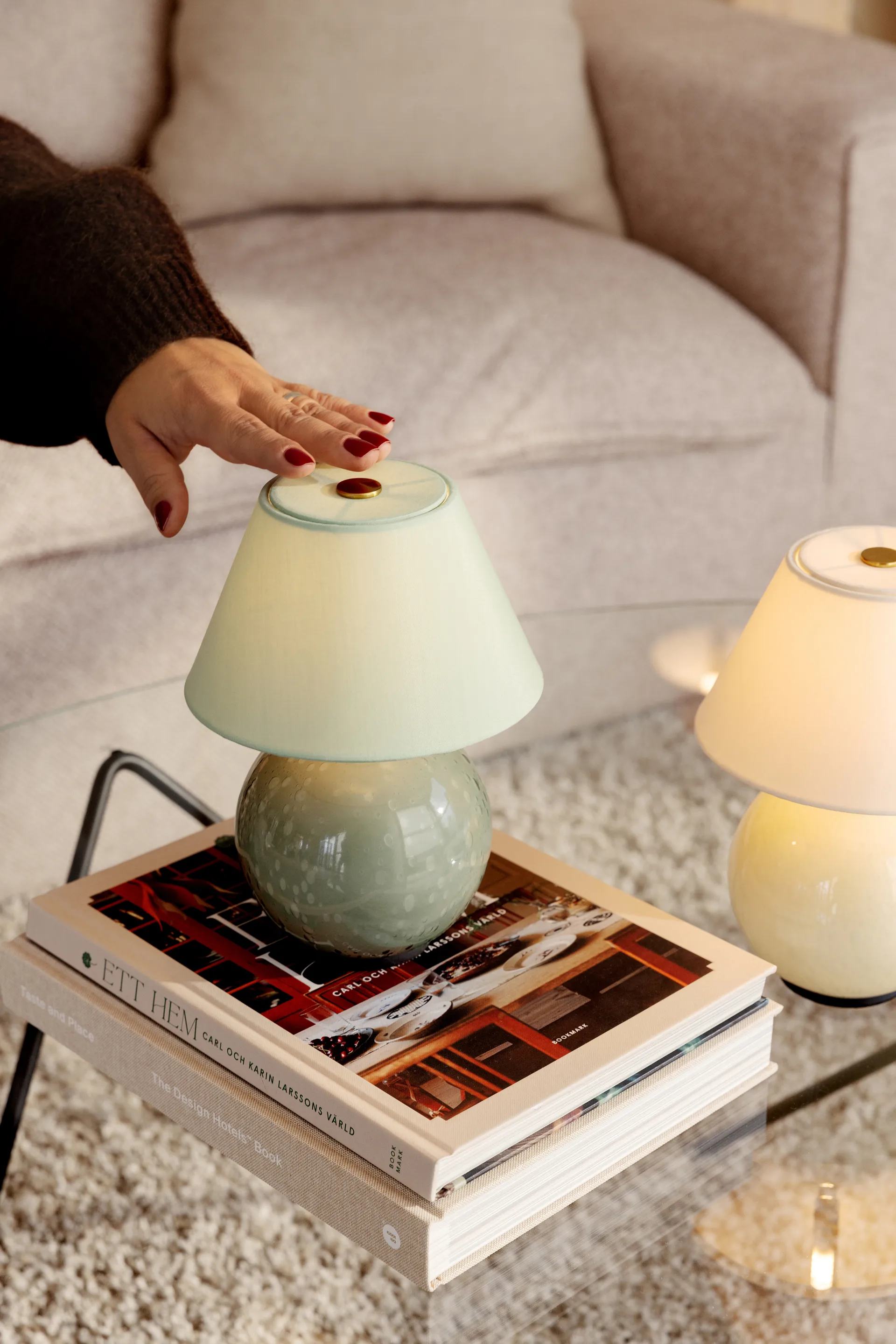 Iris 16 portabel bordlampe, Grøn Globen Lighting