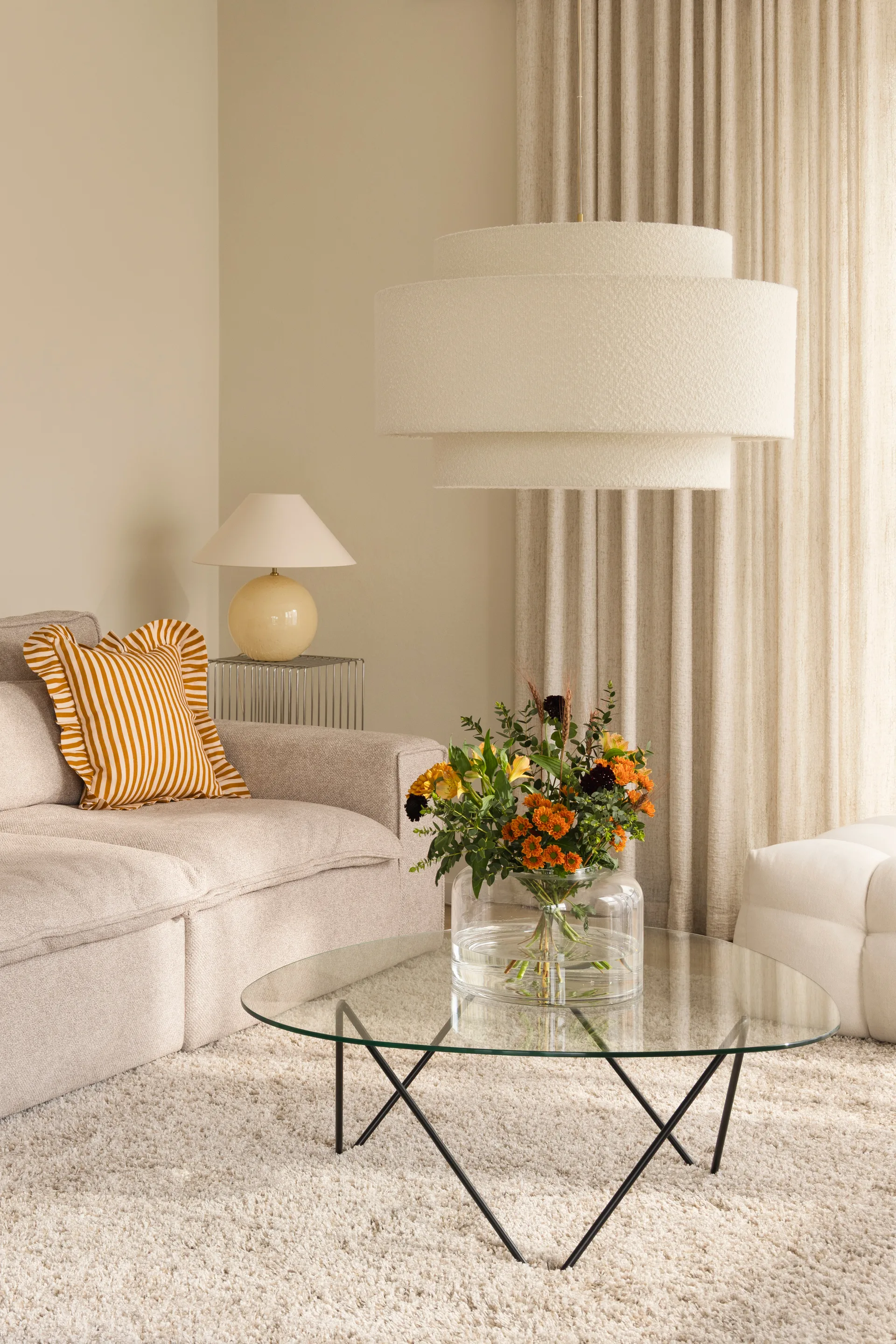 Iris 45 bordlampe, Hvid Globen Lighting