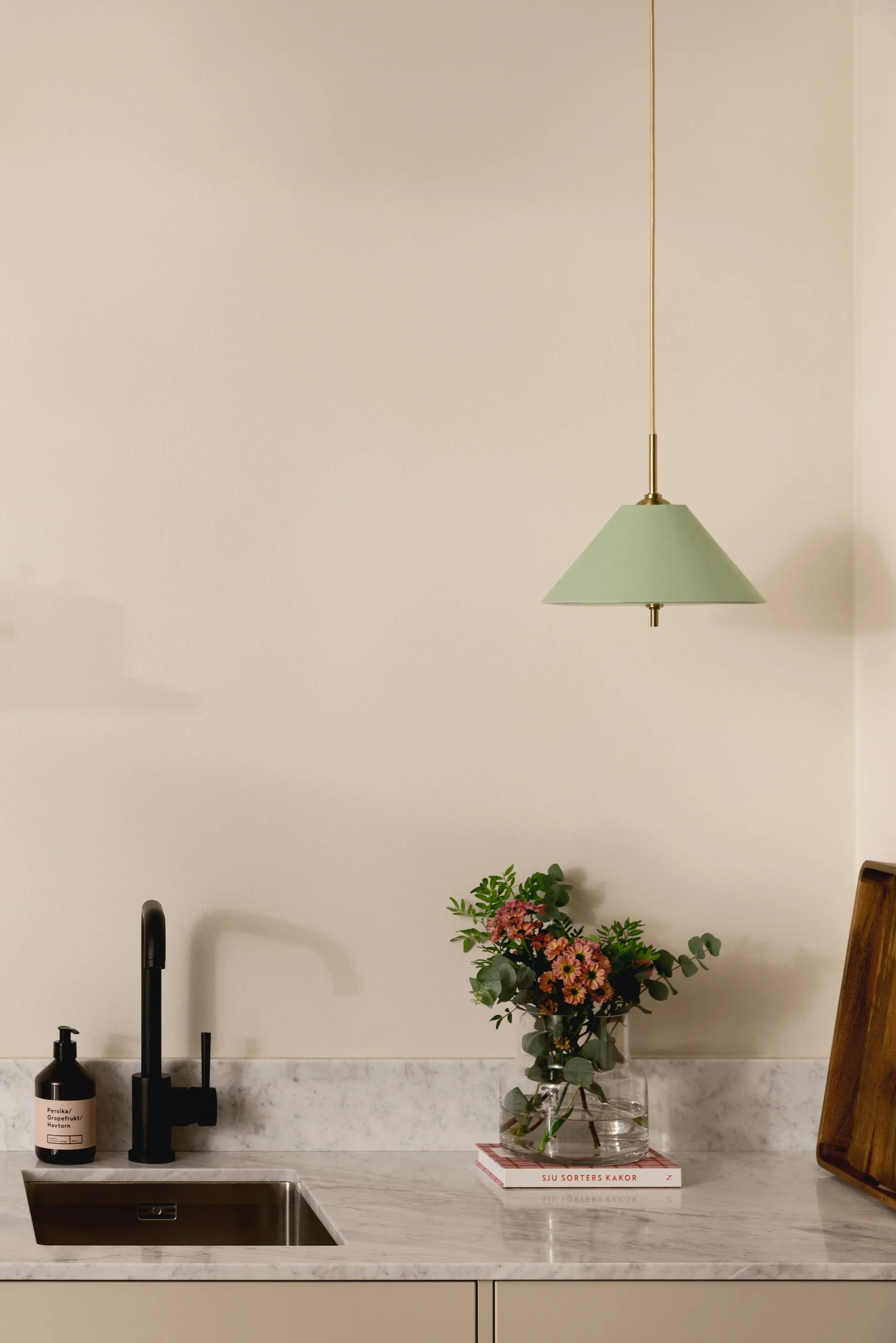 Iris pendel 25, Grøn Globen Lighting