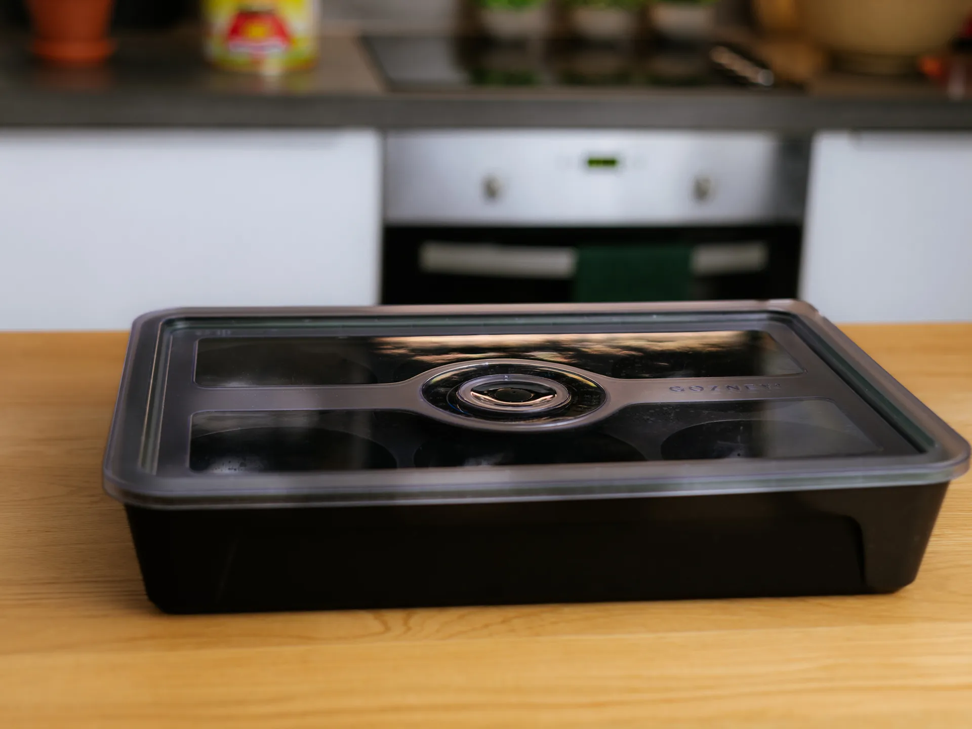 Gozney dejbakke, Sort Gozney