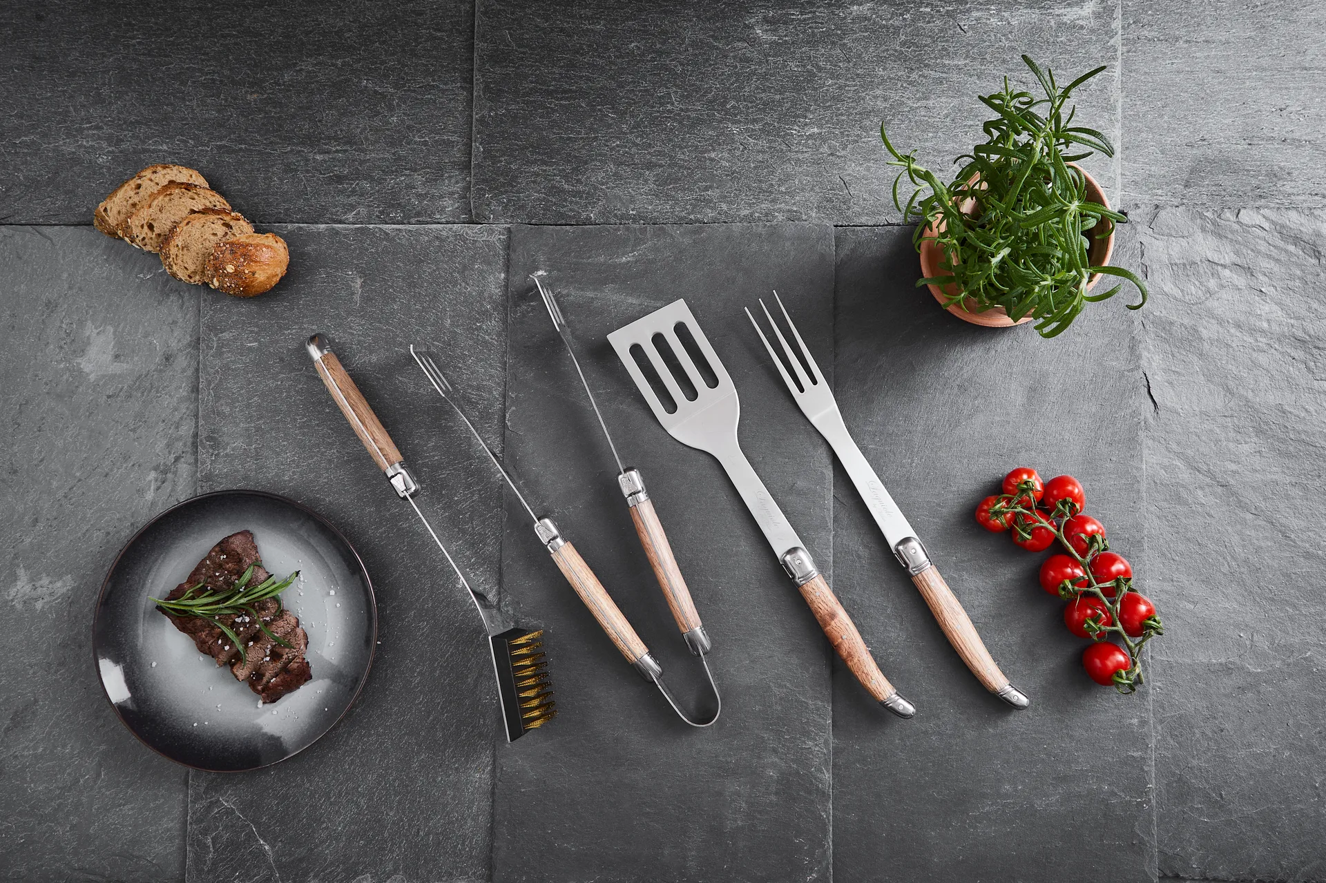 Laguiole By Hâws BBQ-grillsæt  4-dele, Oak Hâws