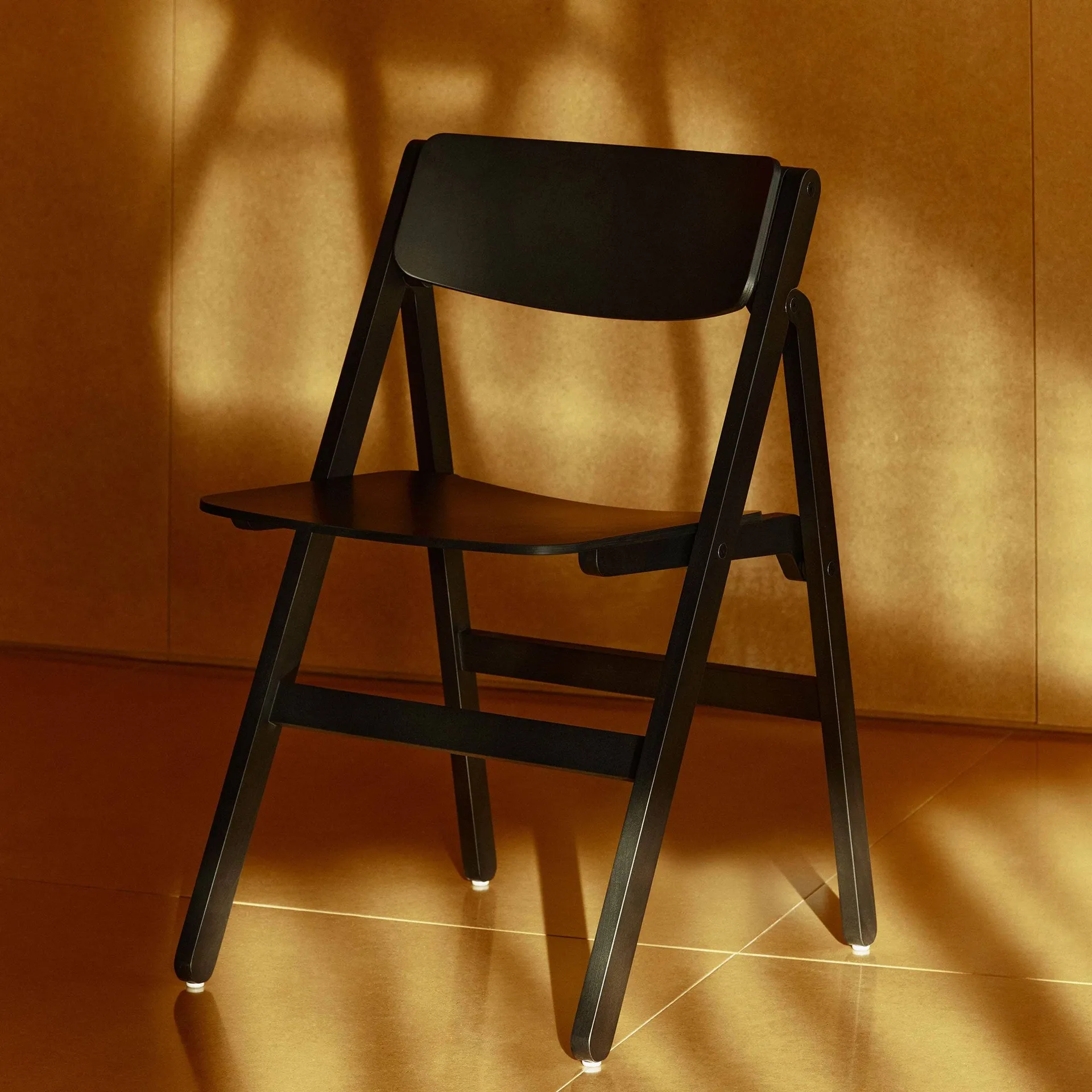 Backflip Chair stol, Anthracite lakeret bøg HAY