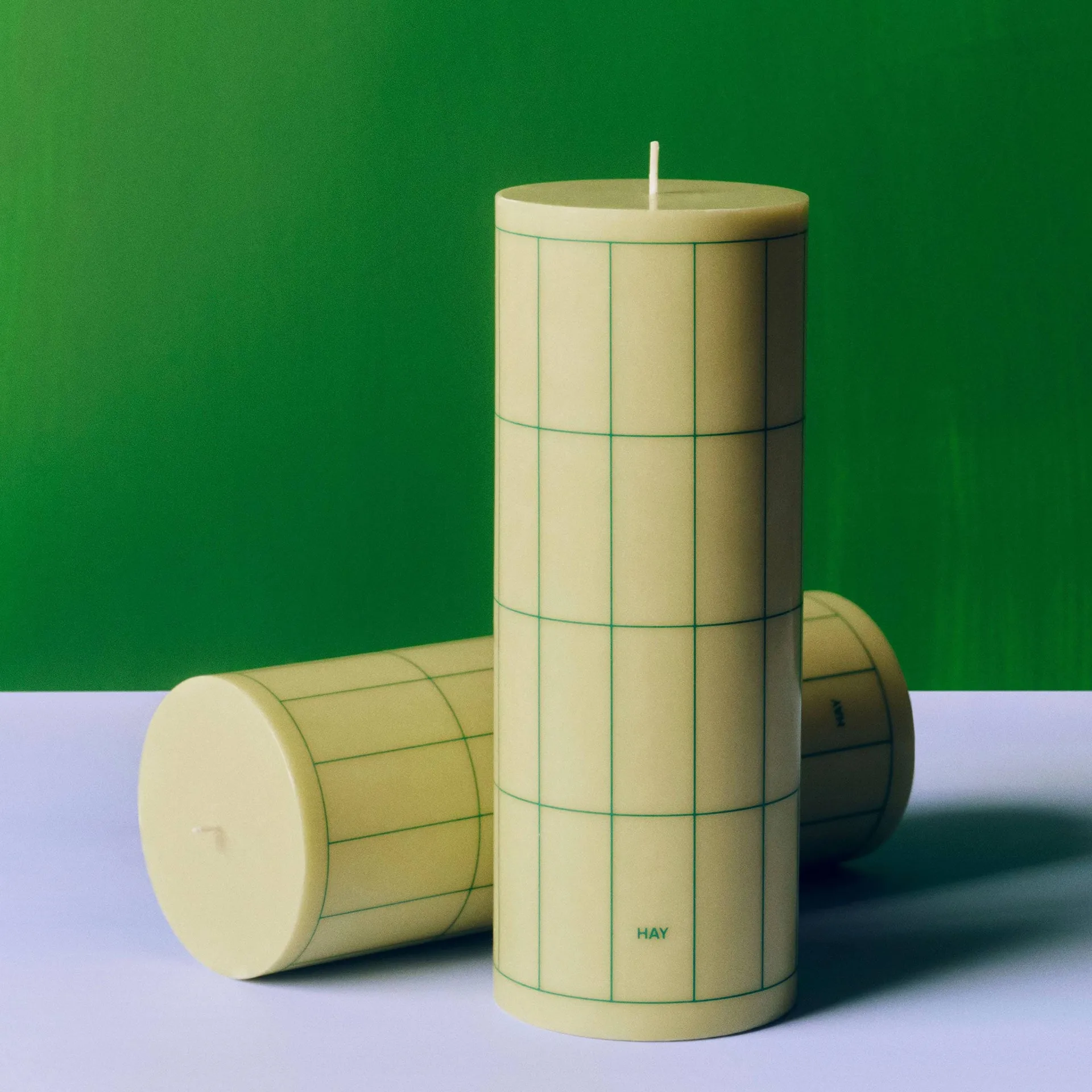 Column Candle bloklys large 25 cm, Light green with dark green grid check HAY