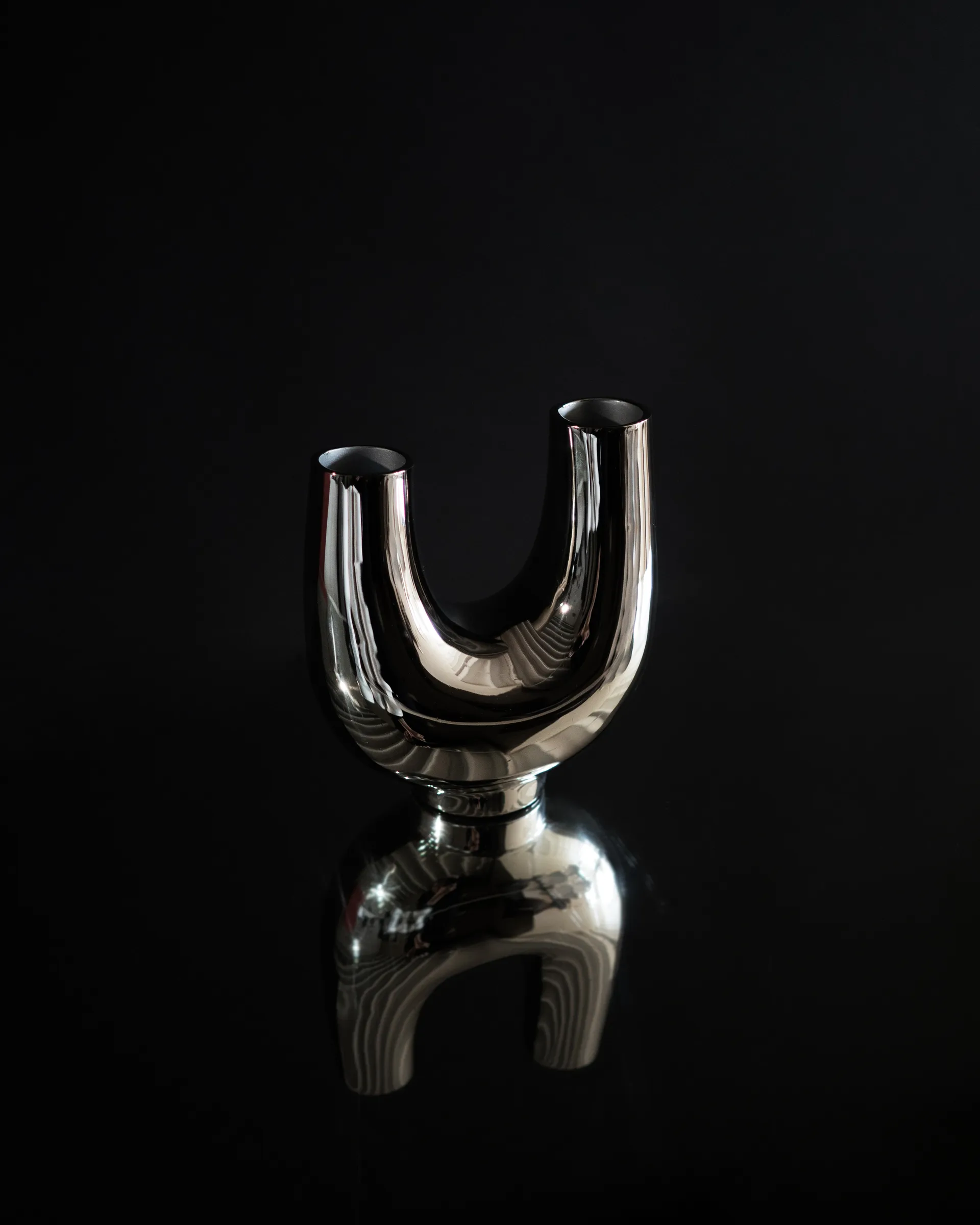 Kazumi vase, Nikkel Hein Studio