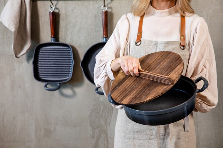 Gryde støbejern med trælåg, Ø30 cm Heirol