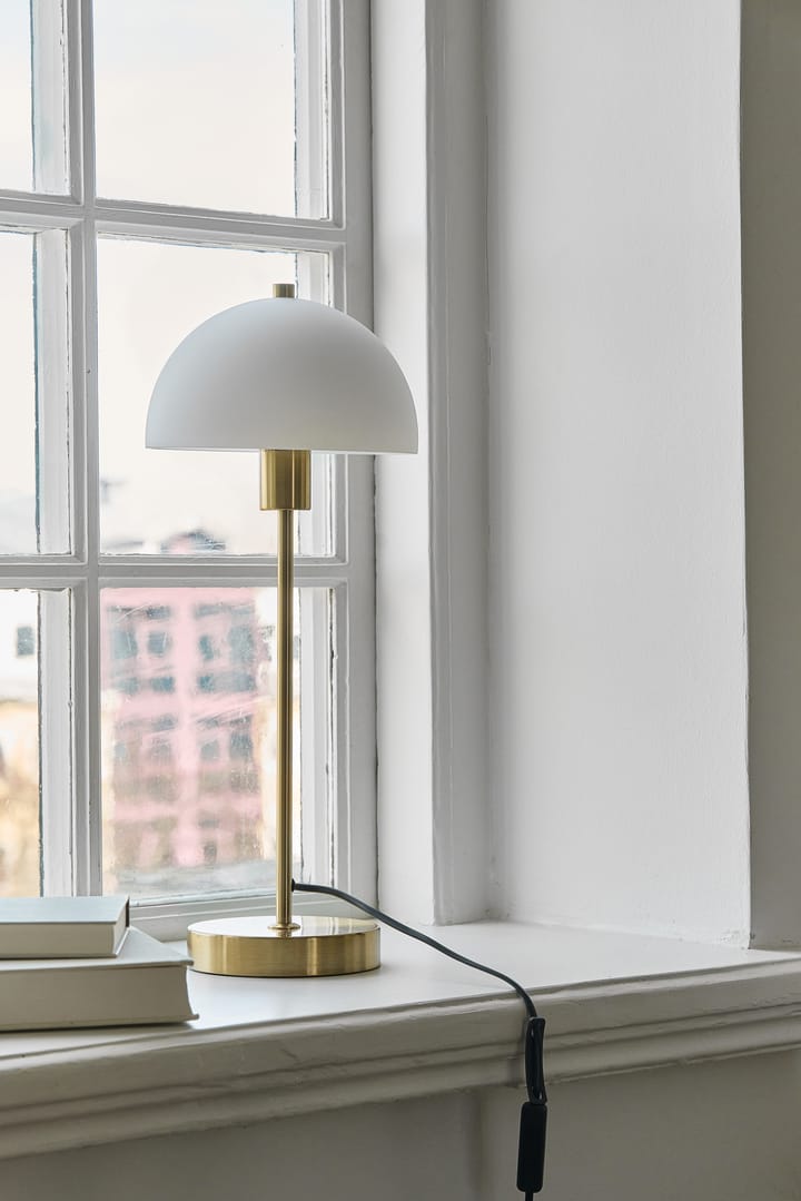 Vienda bordlampe, messing-hvid Herstal