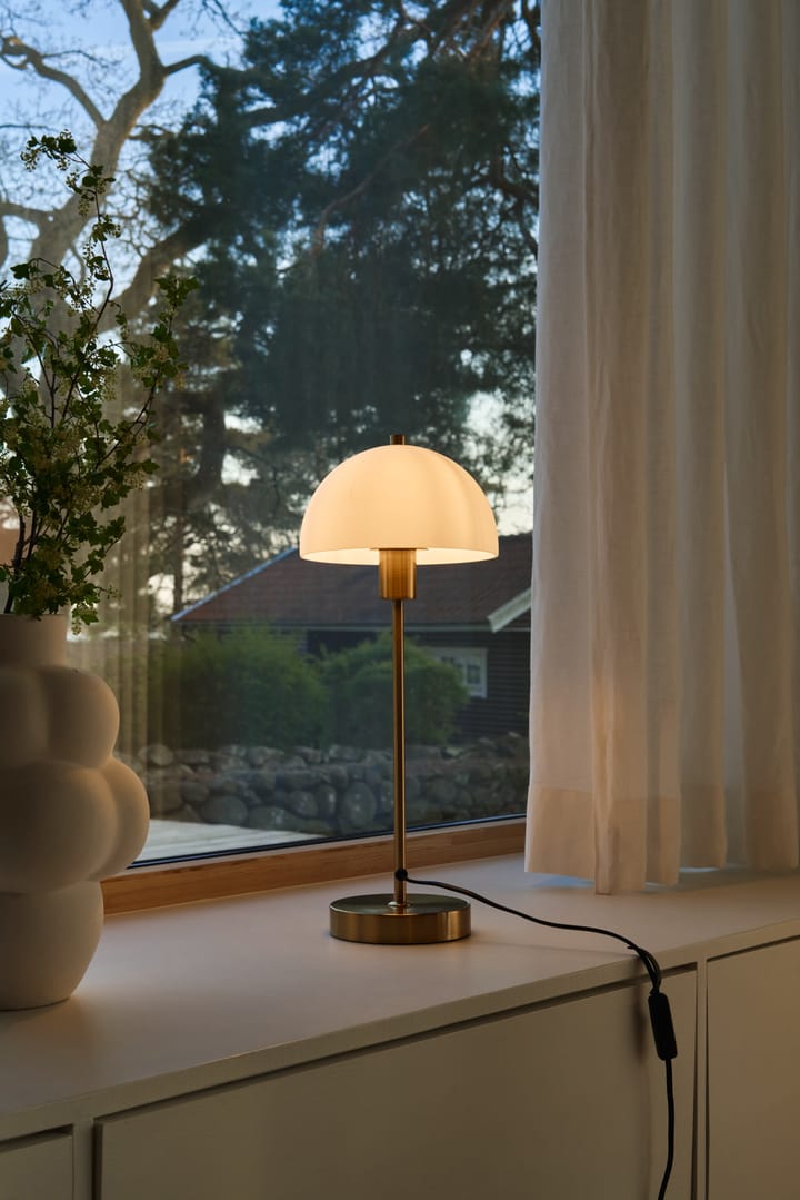 Vienda bordlampe, messing-hvid Herstal