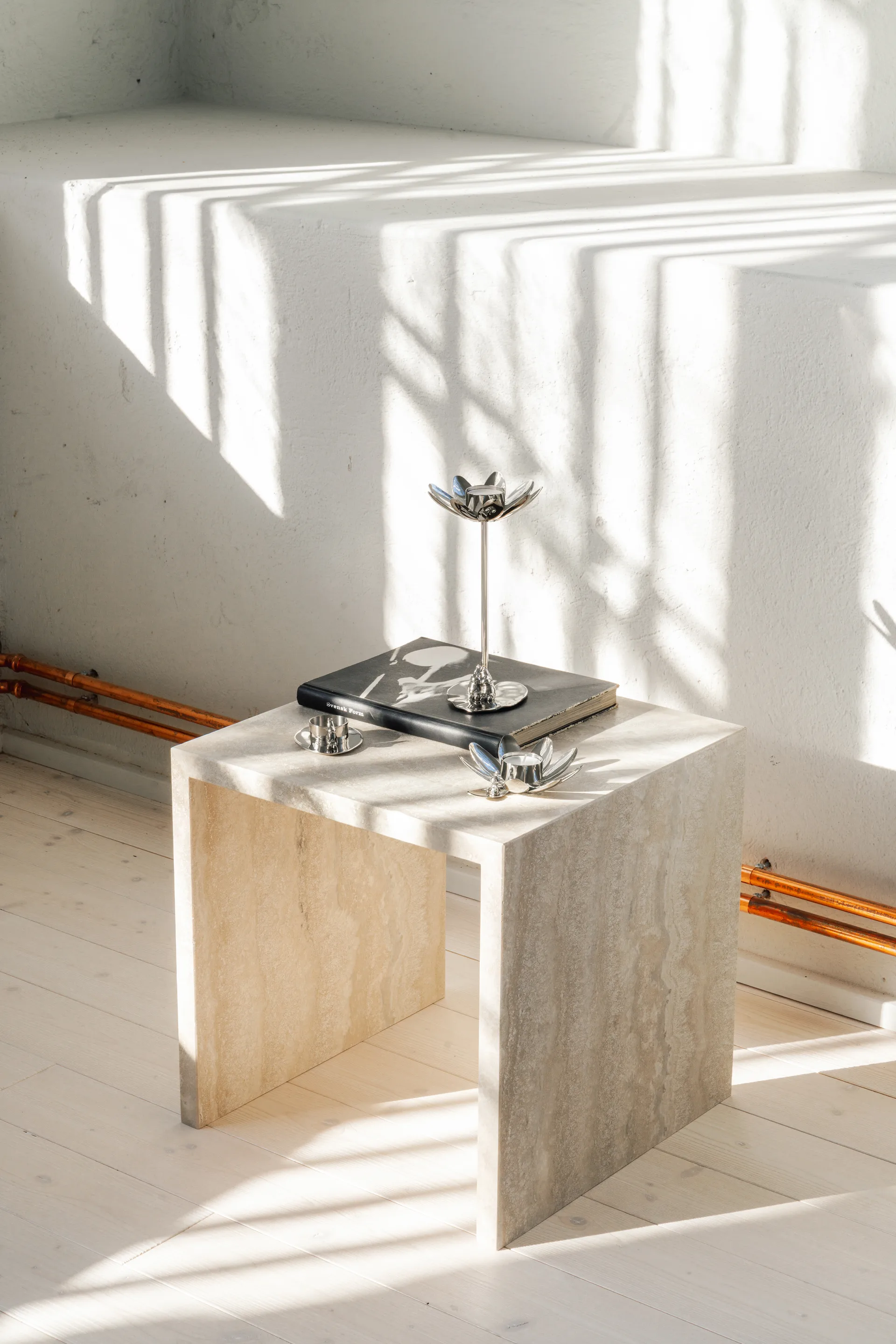 Hilke X Mumin No.3 lysestage, Forkromet messing Hilke Collection