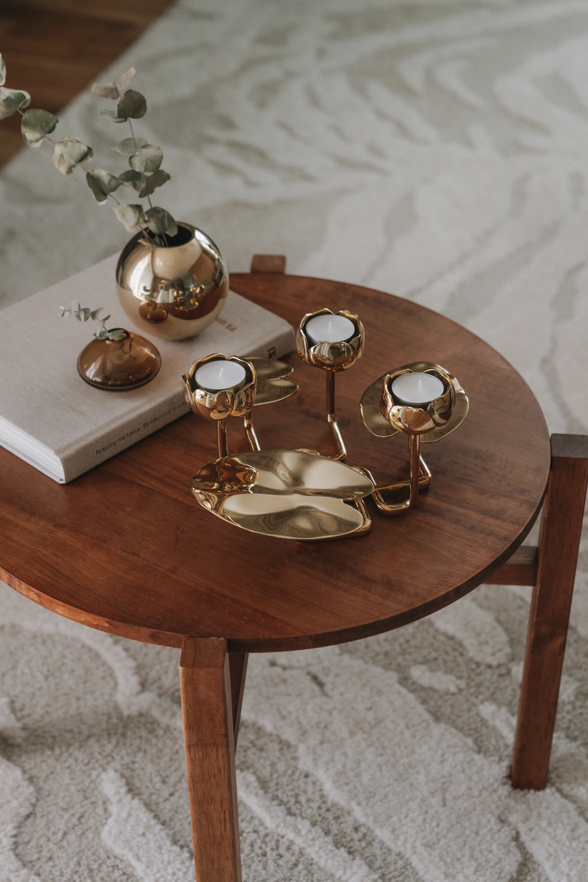 Ninfea grande lysestage, Messing Hilke Collection