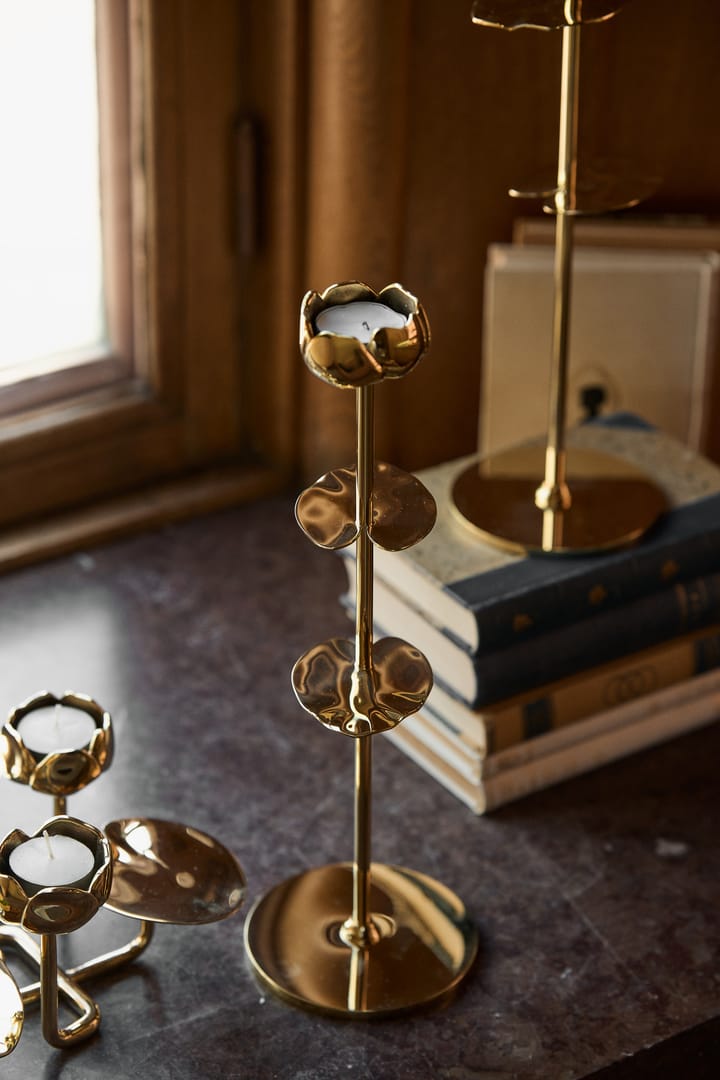 Ninfea grande lysestage, Messing Hilke Collection