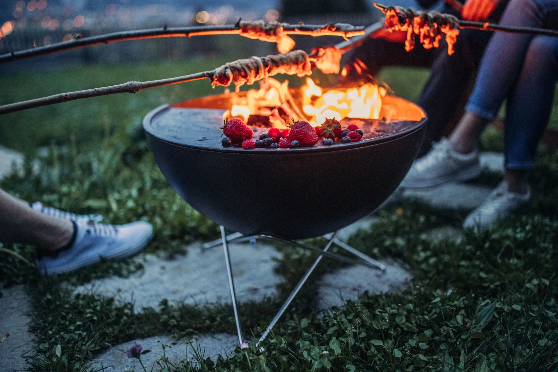 BOWL 57 ildsted, Sort-sølv, stjernestativ Höfats