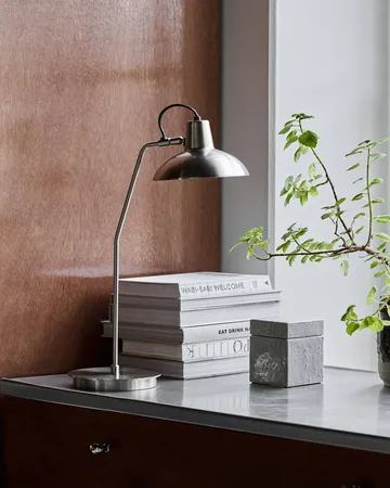 Desk bordlampe høj - Børstet sølvfarve - House Doctor