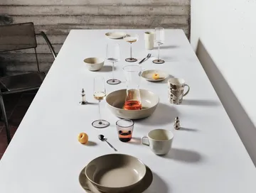 Solare serveringsskål 2,3 L - Sand - Iittala