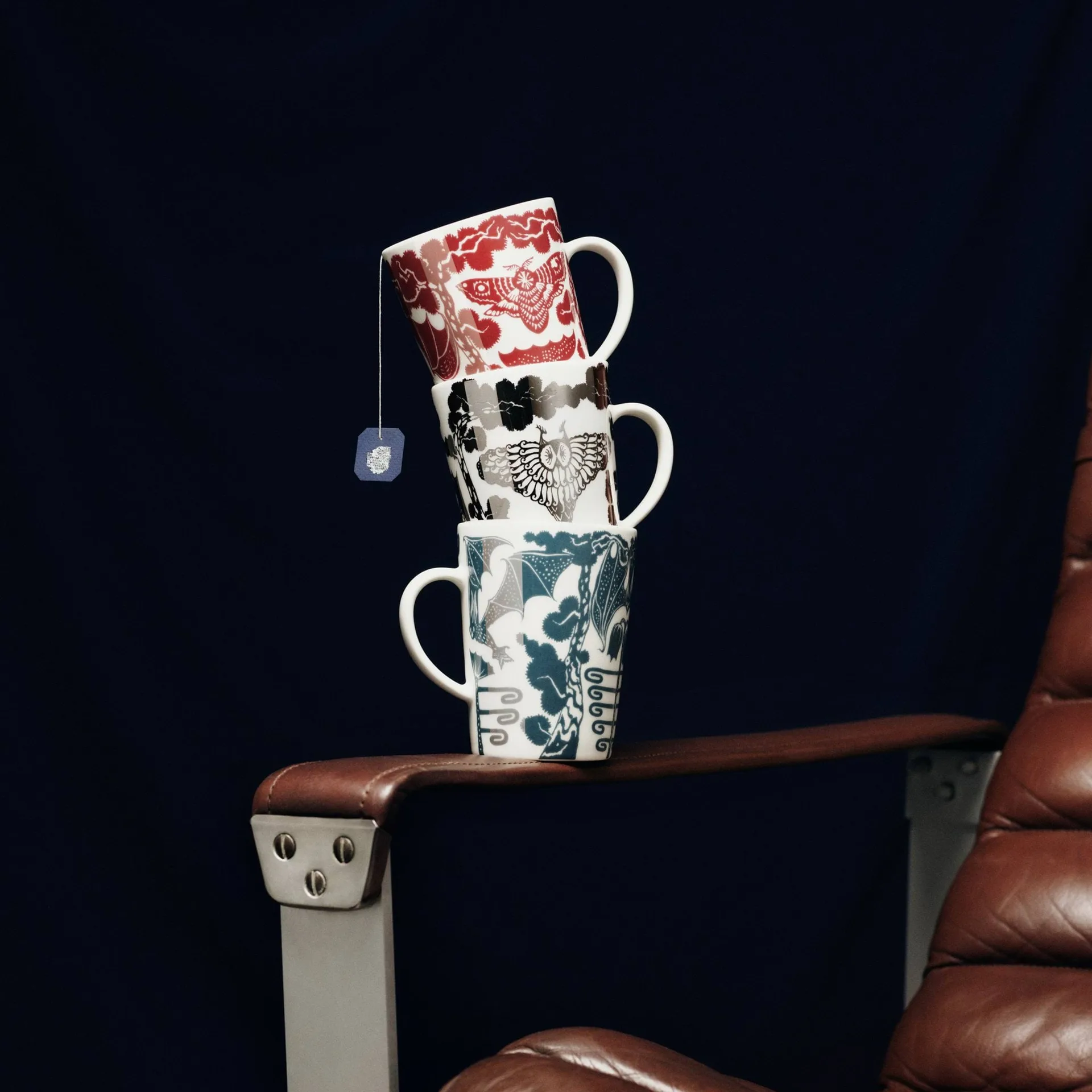 Taika krus 40 cl gaveæske, Yö granatrød Iittala