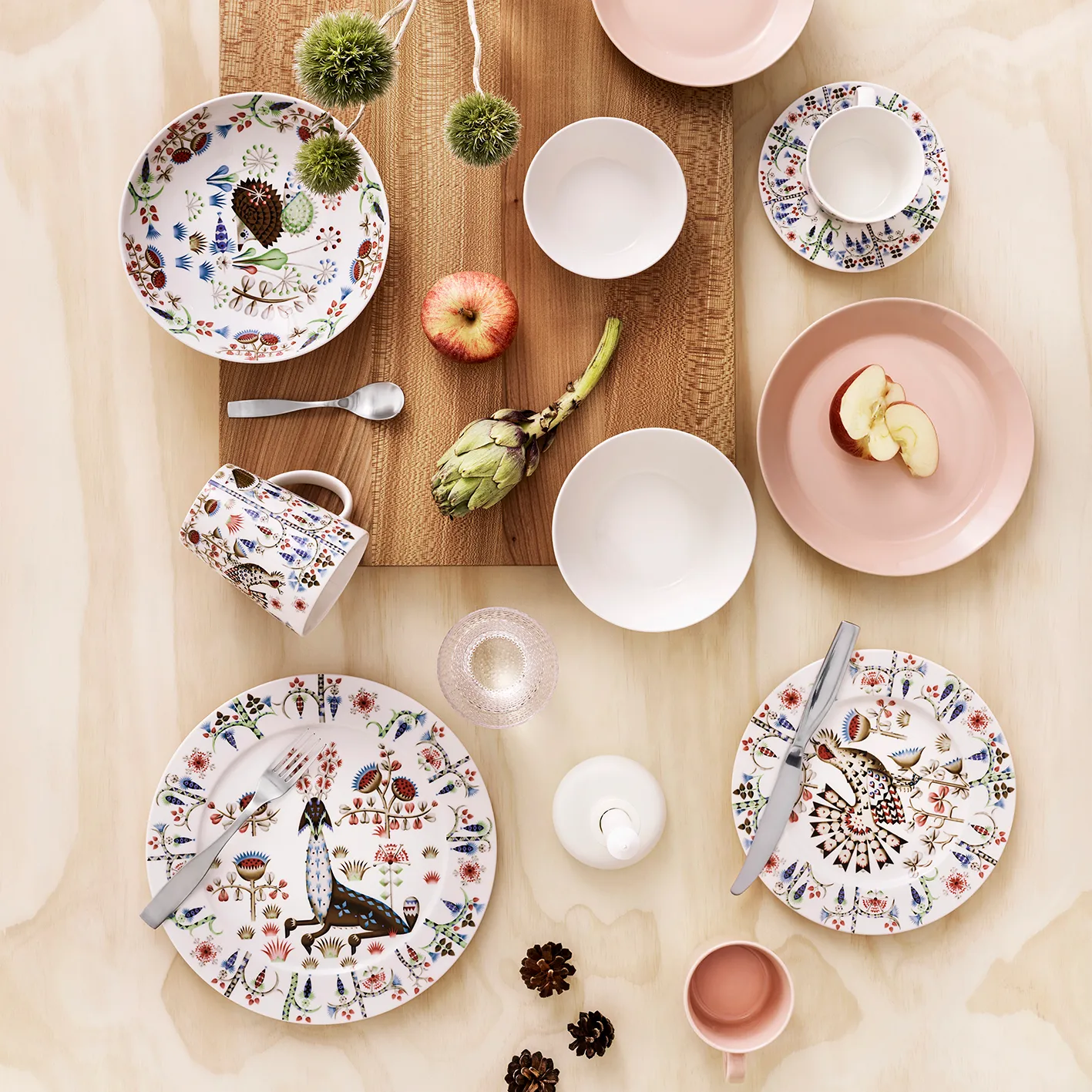 Taika Siimes asiet 22 cm, Hvid Iittala