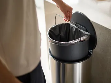 Joseph Joseph Arc pedalspand 30 L - Stainless steel - Joseph Joseph