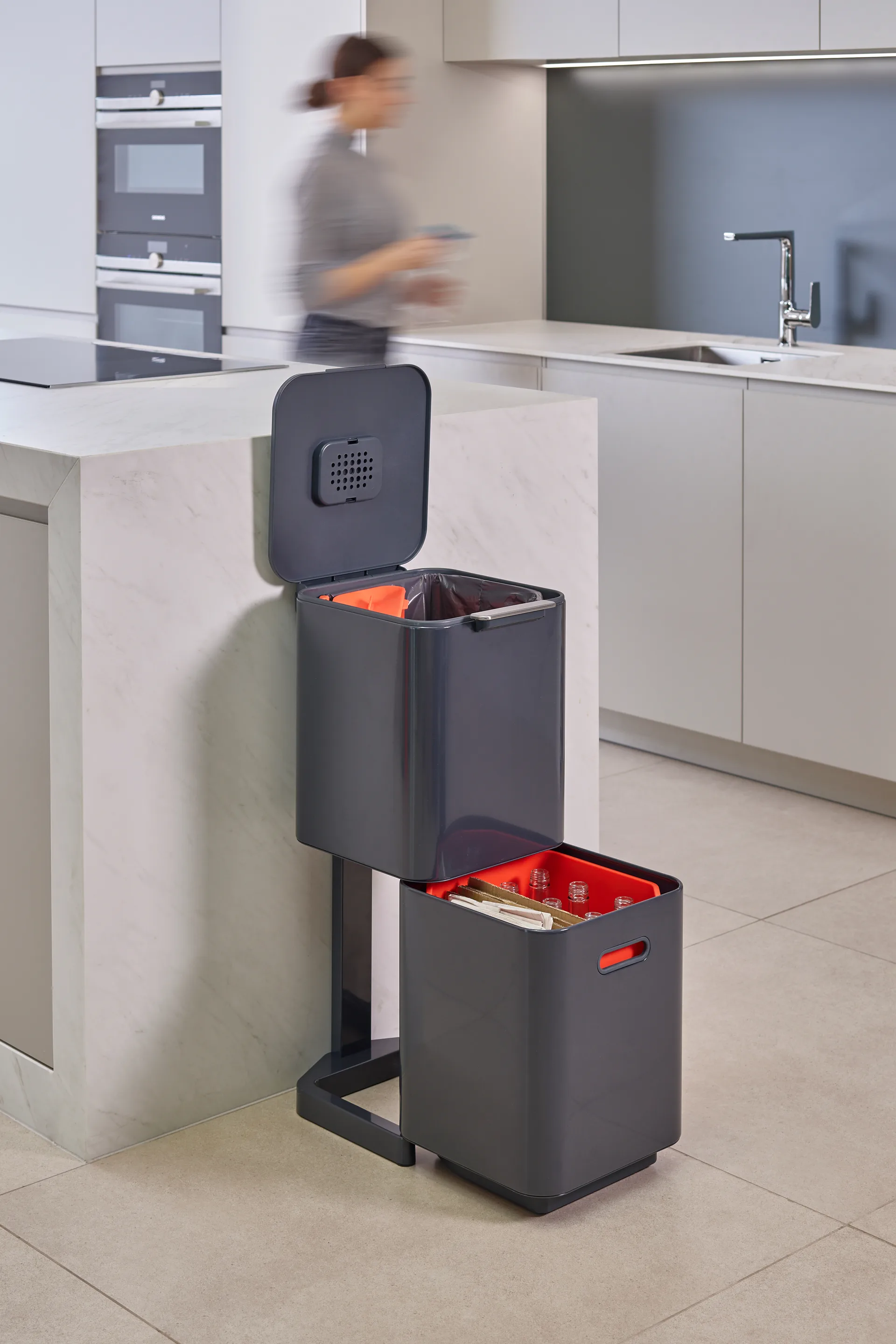 Joseph Joseph Totem Compact skraldespand 40 L, Graphite Joseph Joseph