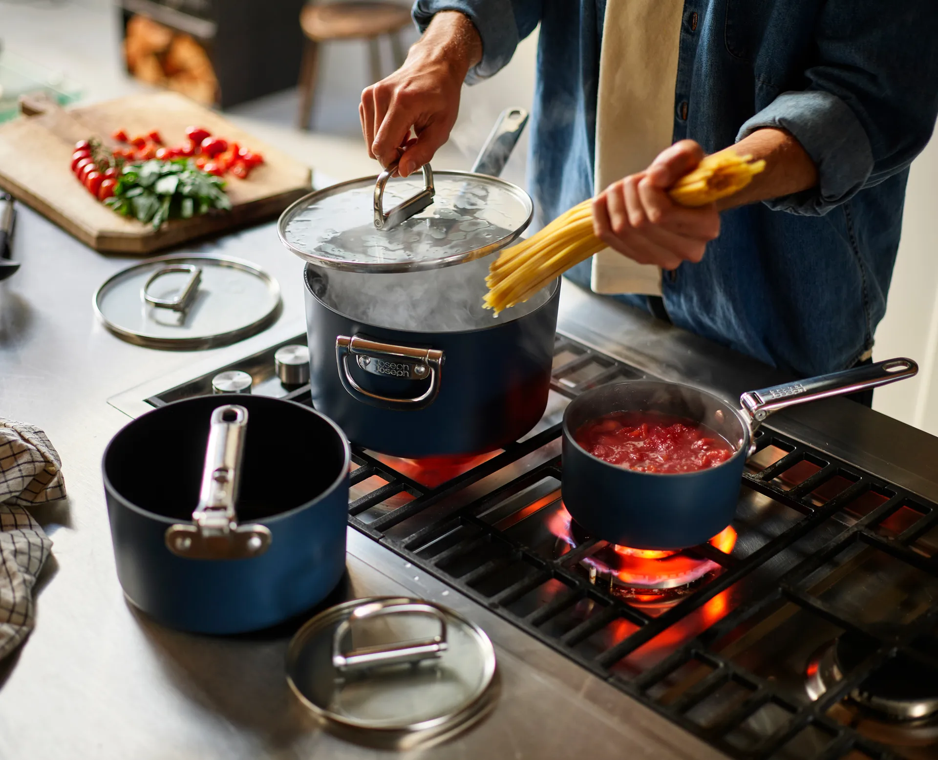 Space non stick gryde med låg Ø19 cm, Blå Joseph Joseph