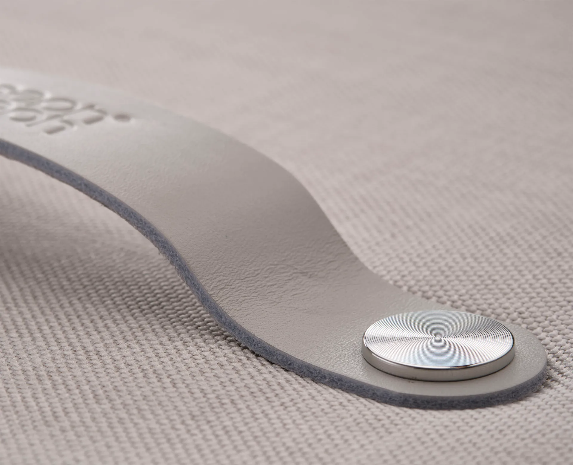 Tota Luxe vasketøjskurv 90 L, Ecru Joseph Joseph