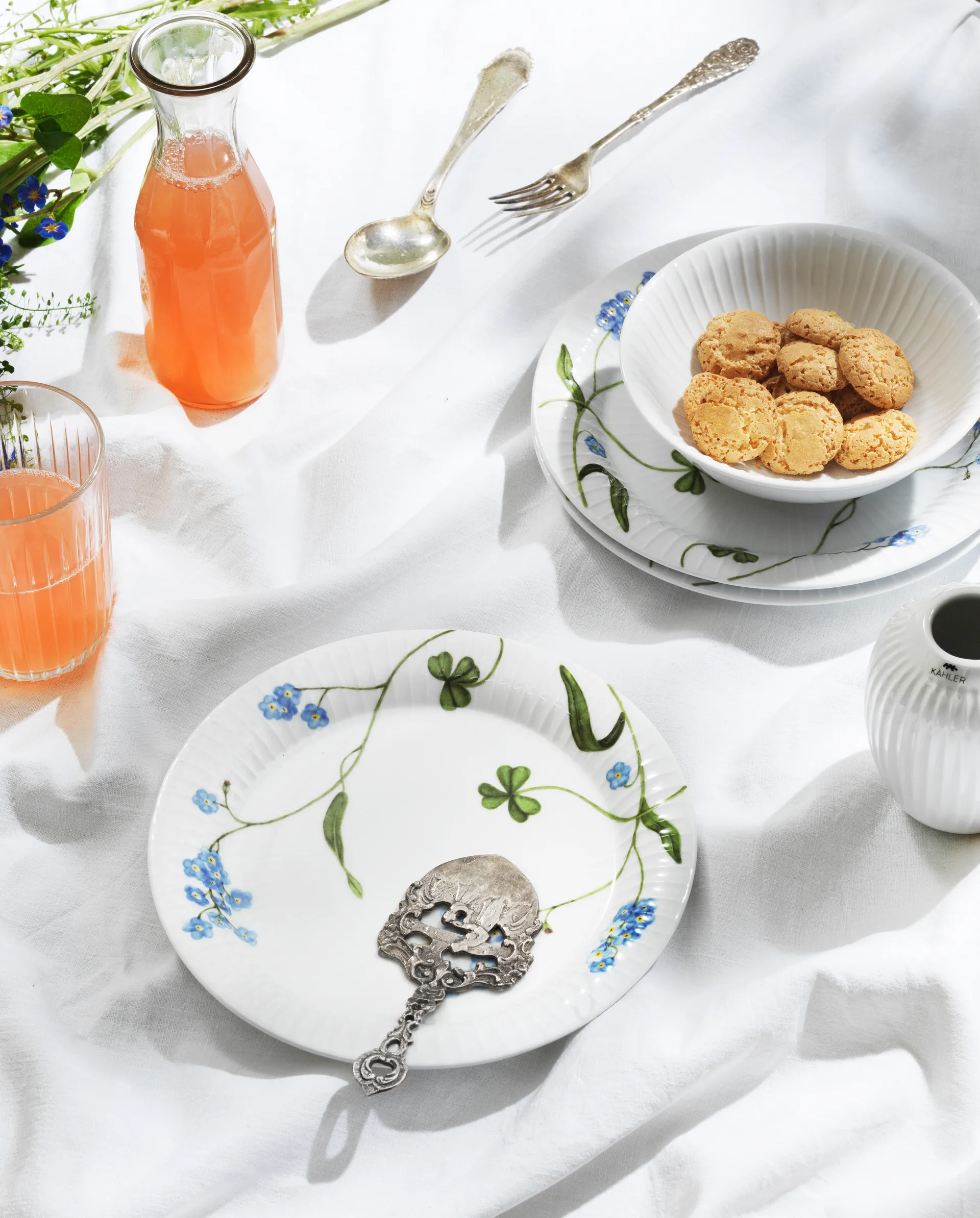 Hammershøi Summer Tallerken Ø22 cm, Forget me not Kähler