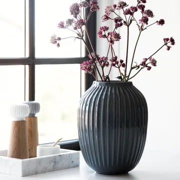 Hammershøi vase - Antracitgrå, stor 25,5 cm - Kähler