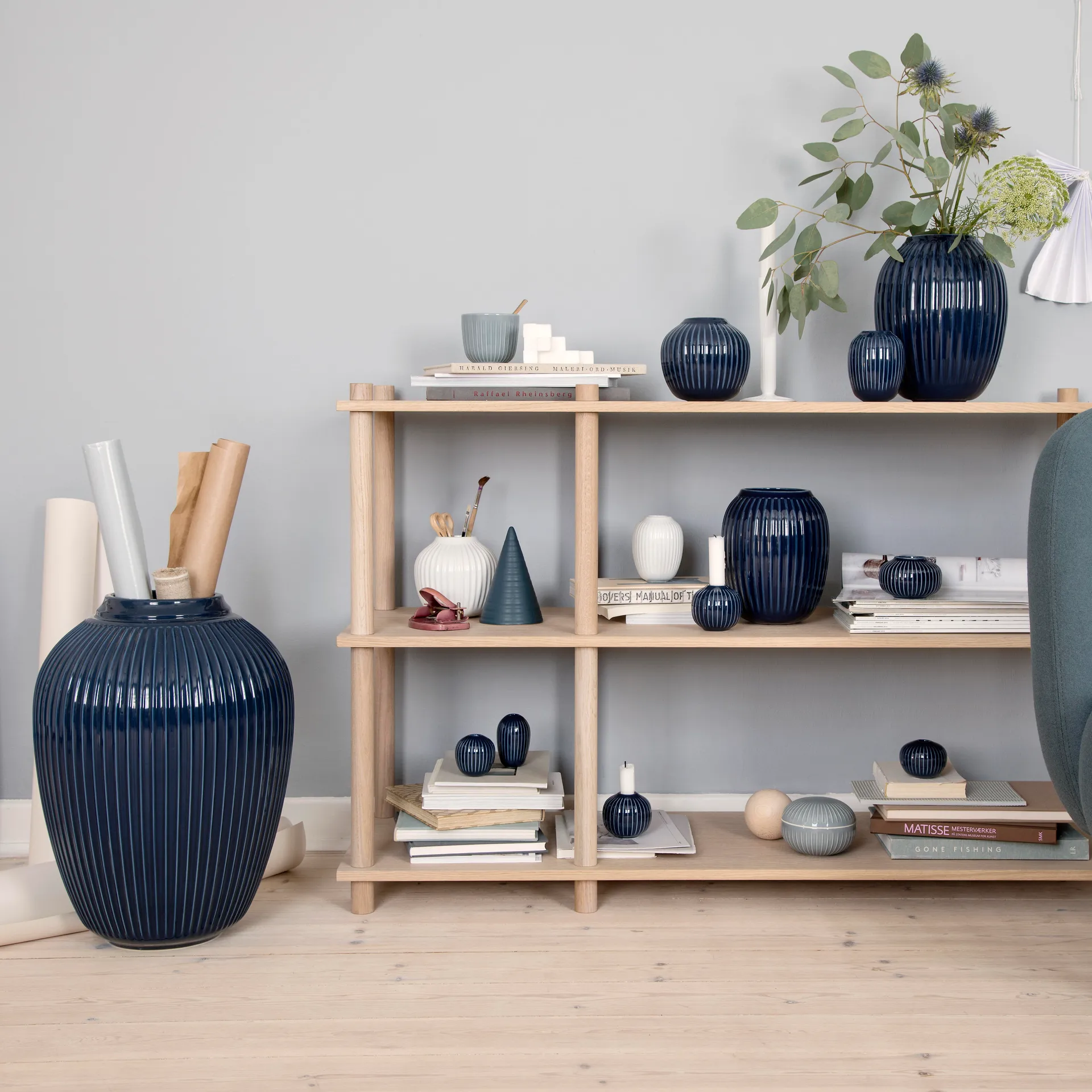 Hammershøi vase mellem, indigo Kähler