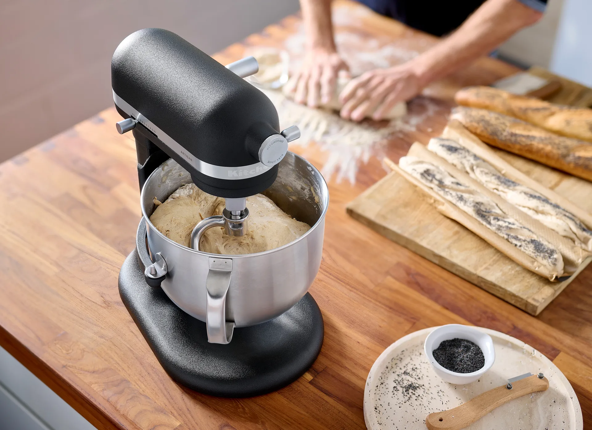 Artisan 5KSM70 køkkenmaskine med løftearm 6,6 L, Cast iron black KitchenAid