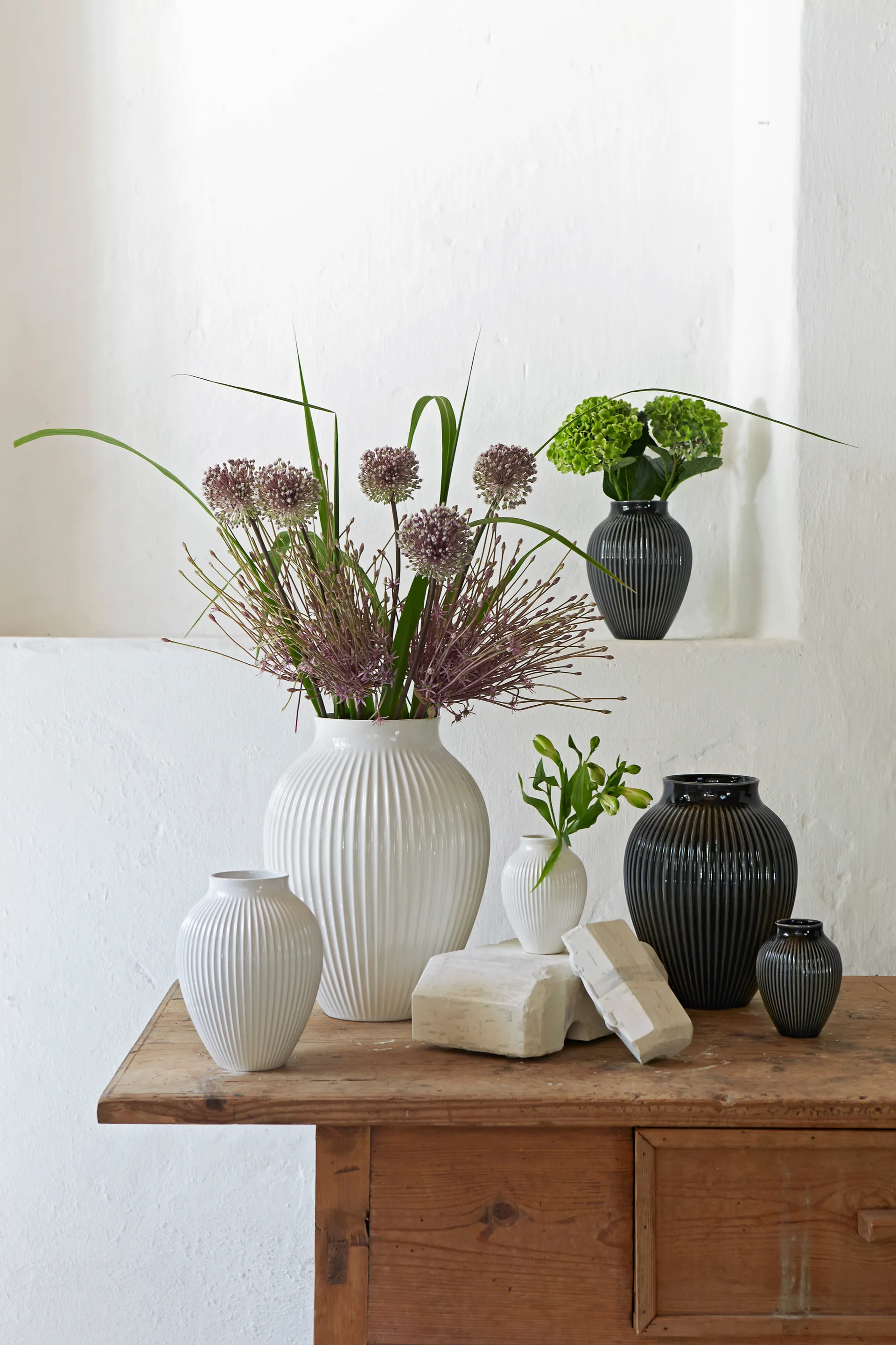 Knabstrup vase rillet 35 cm, Hvid Knabstrup Keramik