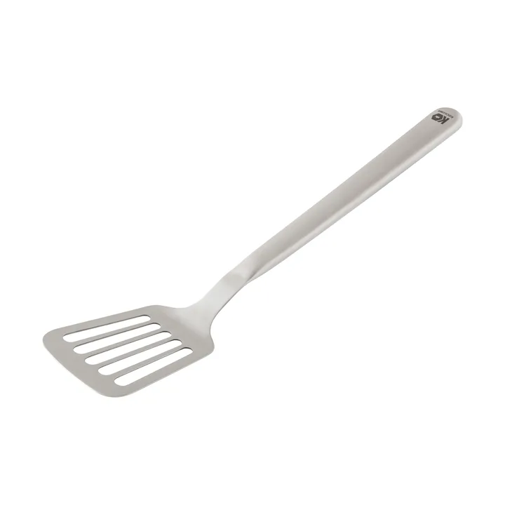 Kockums stegespatel - Rustfrit stål, perforeret, 35 cm - Kockums Jernverk