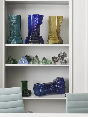 The Rock fyrfadsstage 91 mm - Smaragd grøn - Kosta Boda