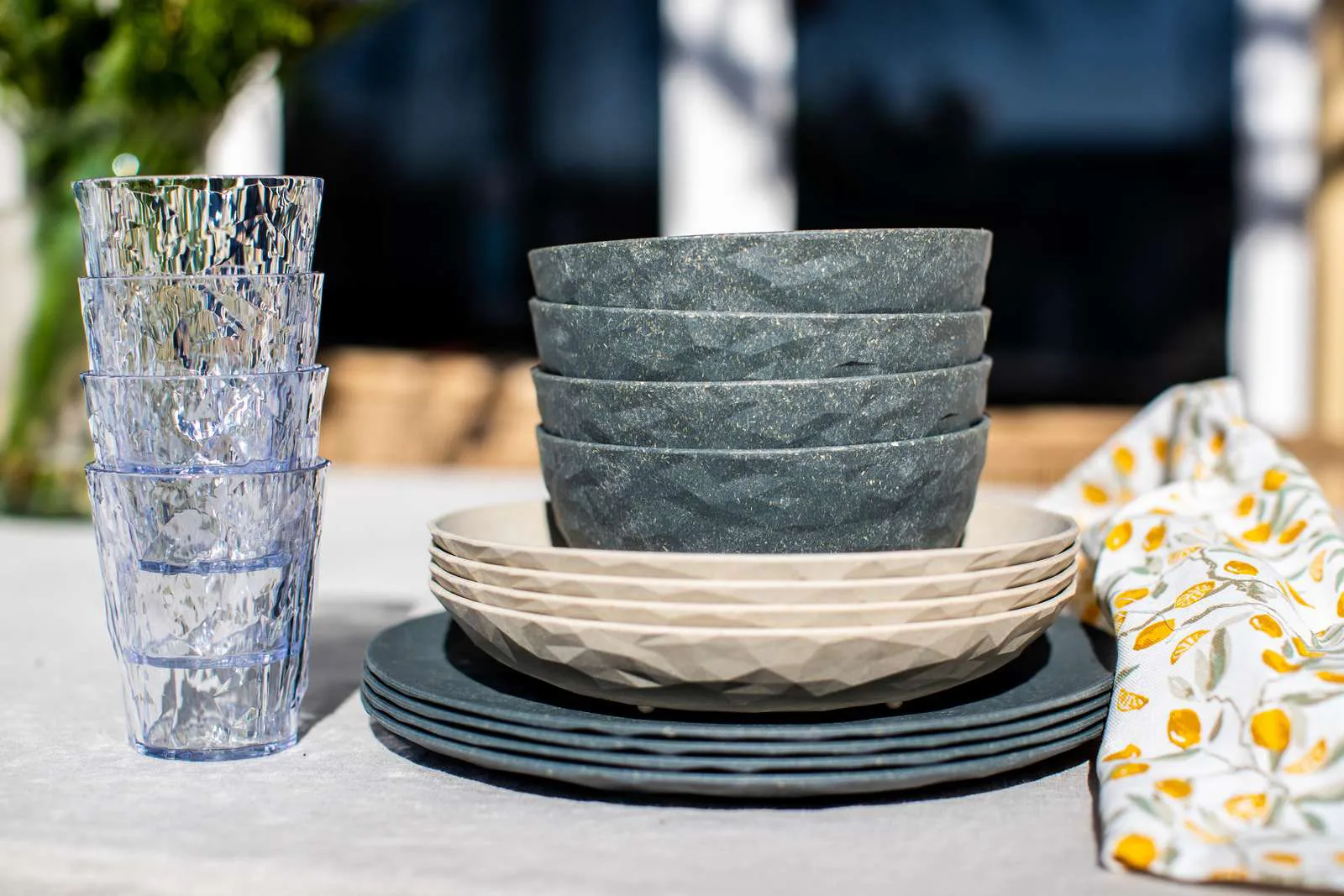 Club Göteborg servicesæt 16 dele, Flerfarvet Koziol