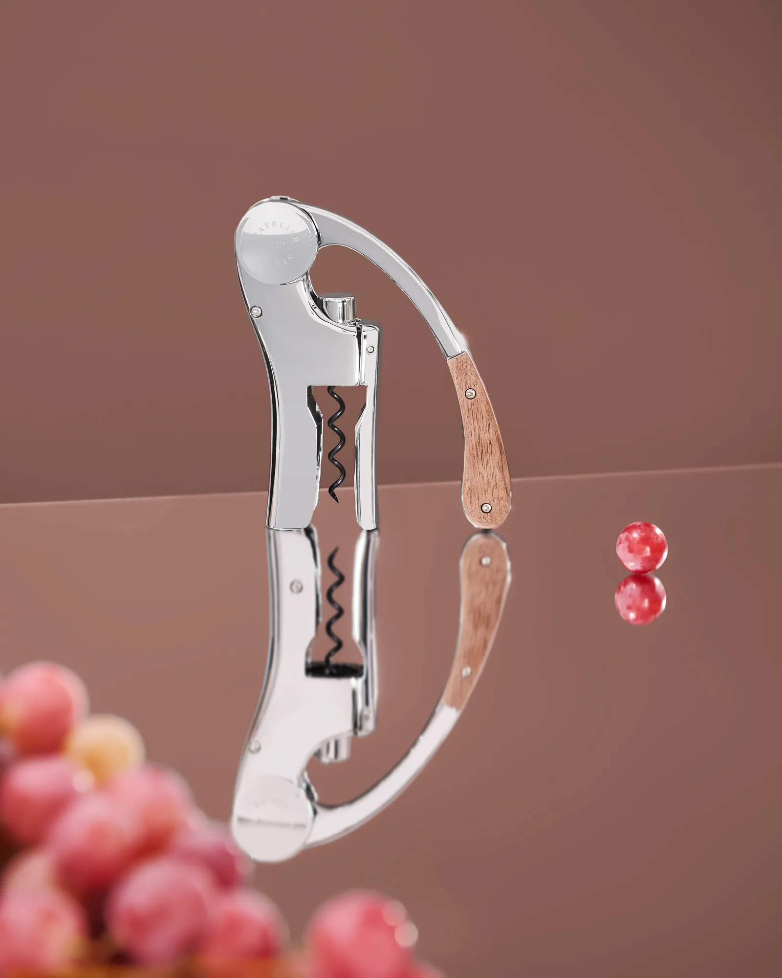 Oeno Motion proptrækker, Valnød-chrome L'Atelier du Vin