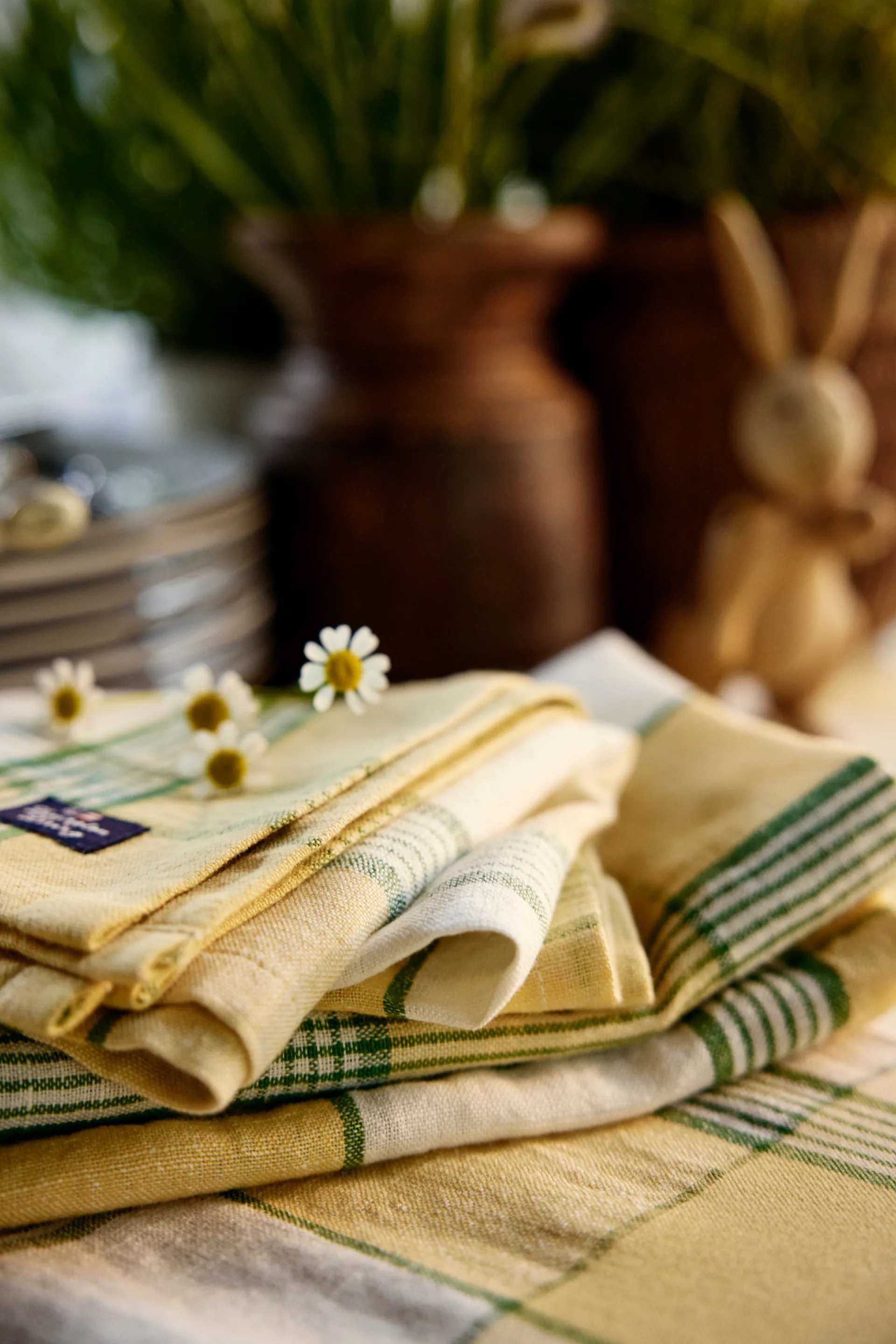 Easter Linen/Cotton borddug 150x250 cm, Yellow-green Lexington