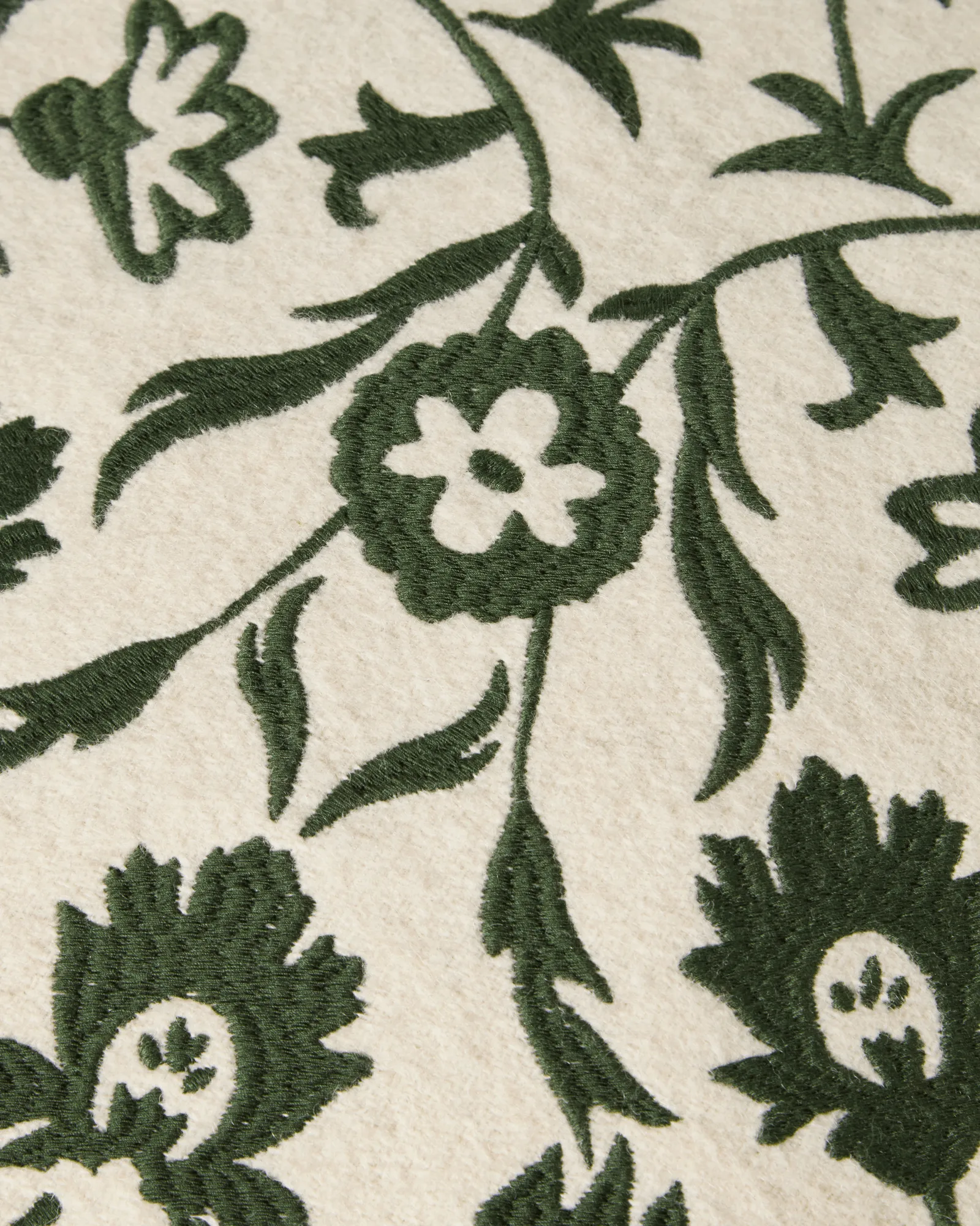 Flower Embroidered Wool Mix pudebetræk 50x50 cm, Light beige-green Lexington
