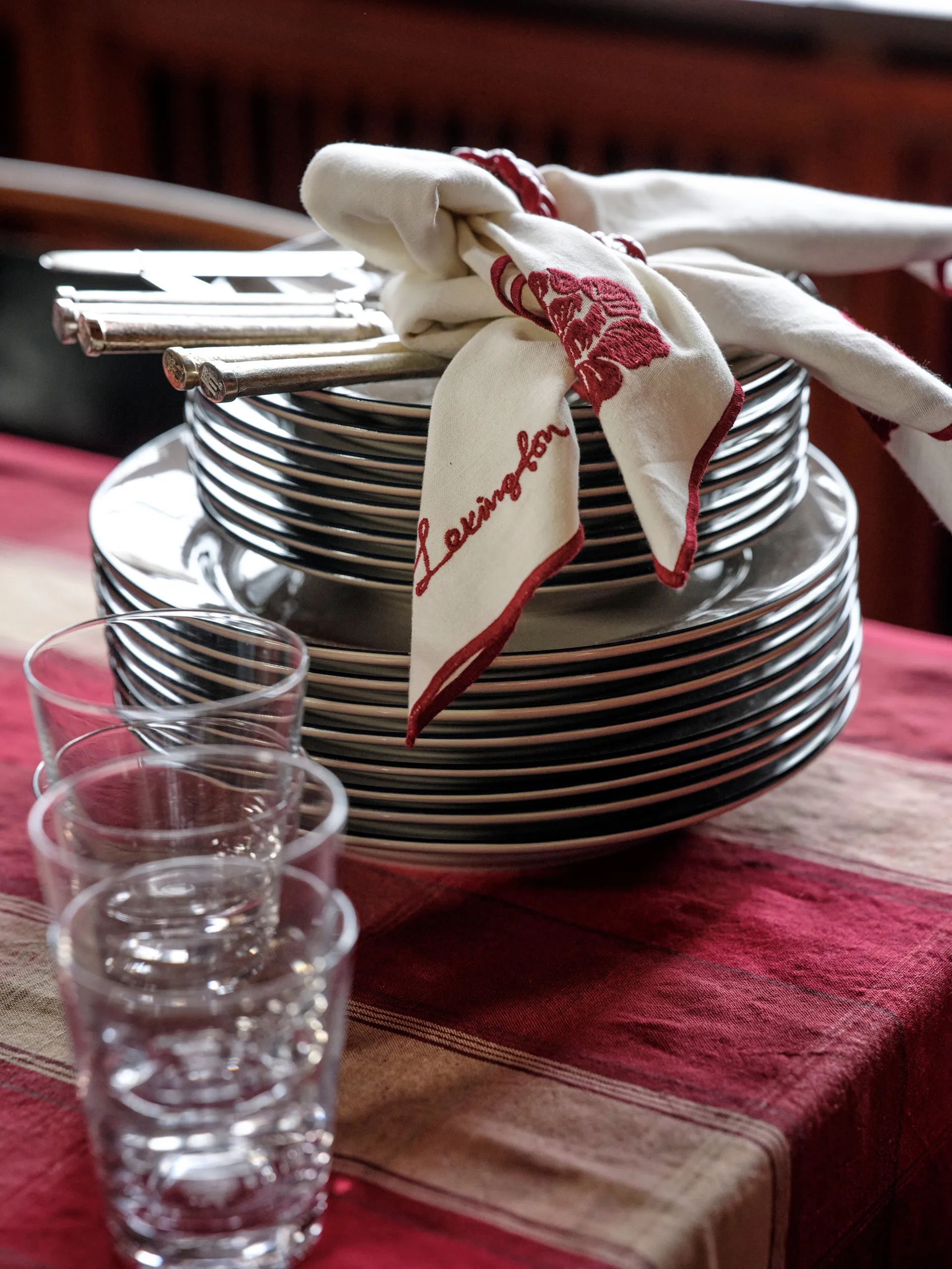 Flower linen-cotton serviet 50x50 cm, Hvid-rød Lexington