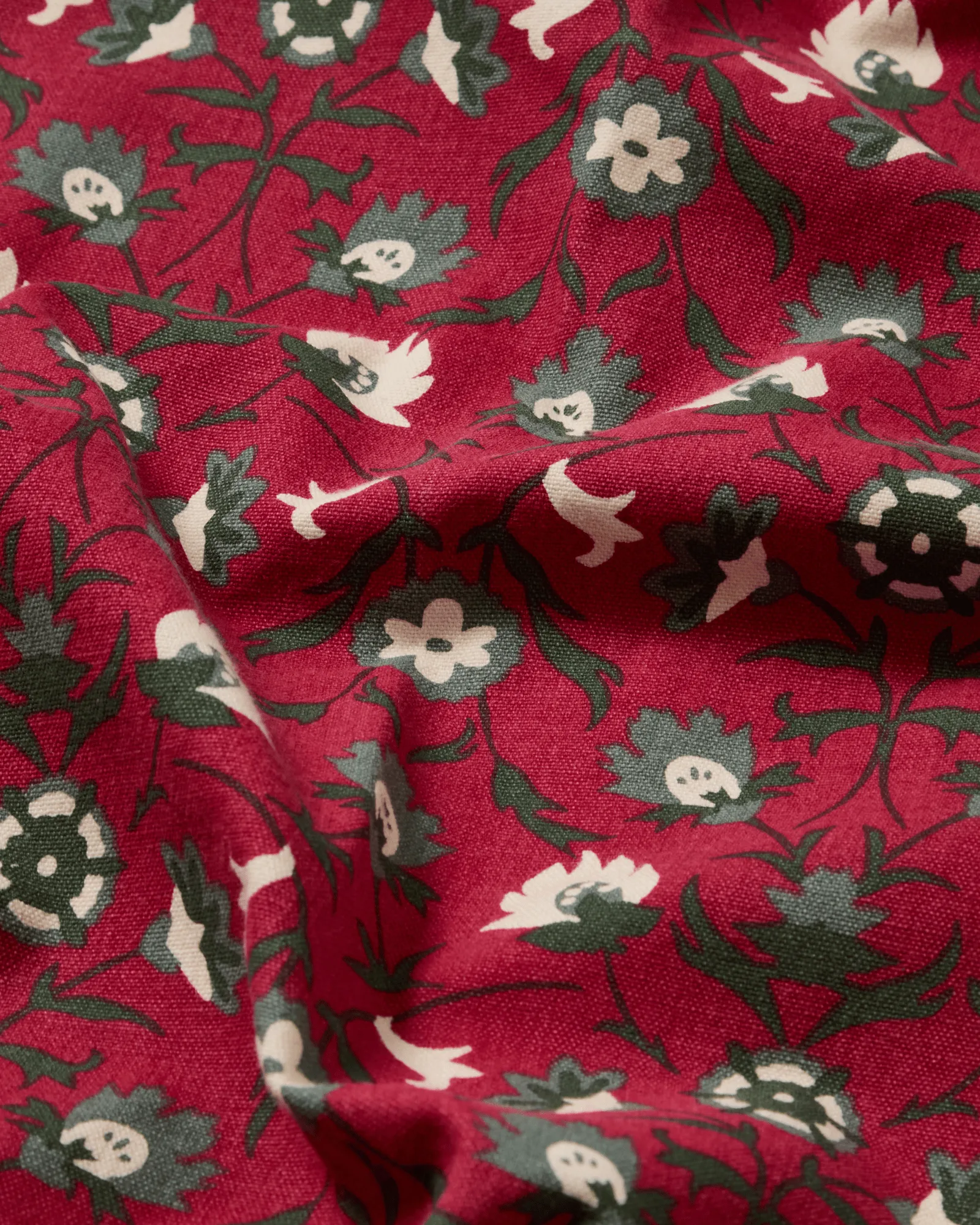 Flower printed økologisk bomuldsdug, Red-beige-green, 150x350 cm Lexington