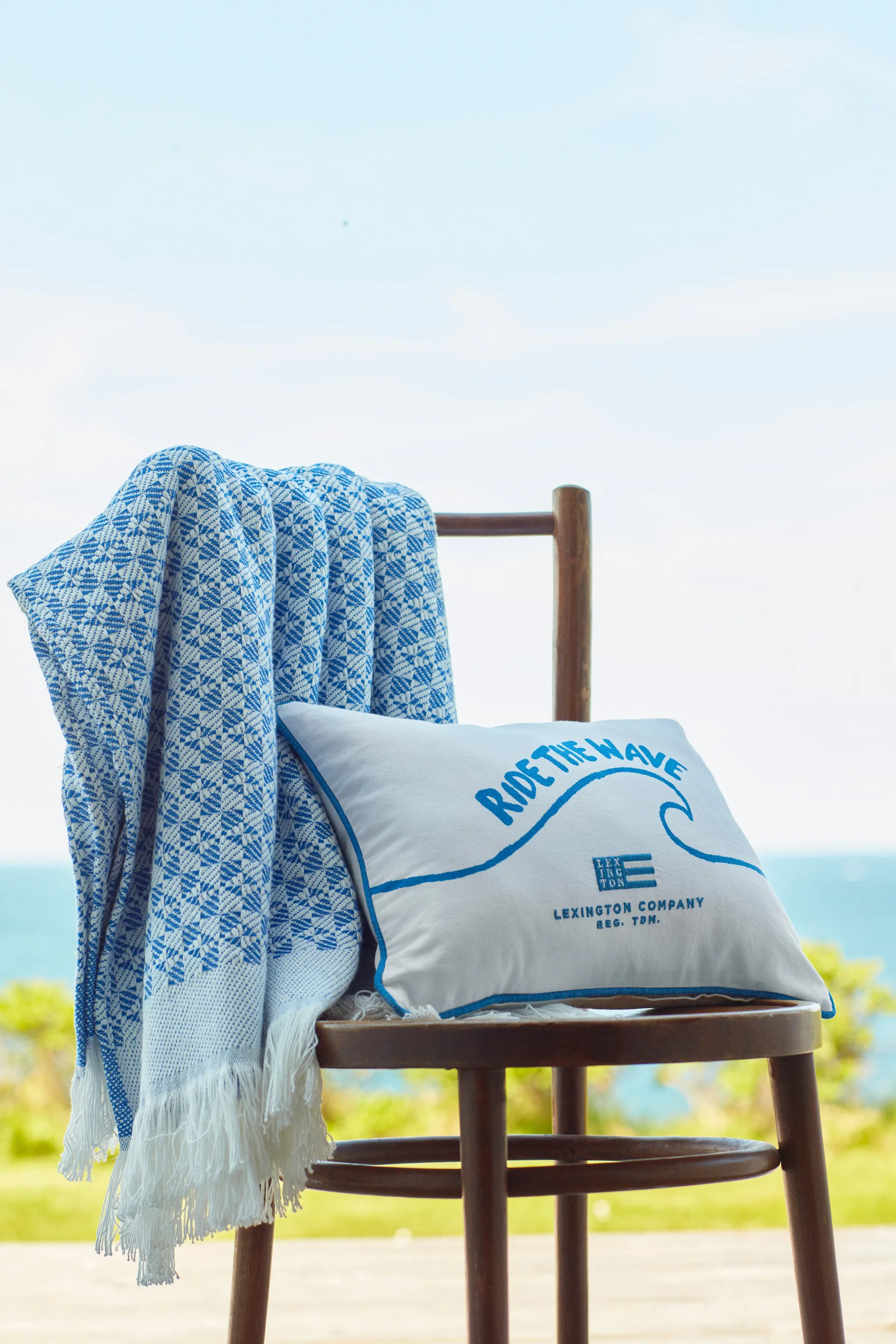 Striped Structuret Recycled bomuldsplaid 130x170 cm, Blå/Hvid Lexington