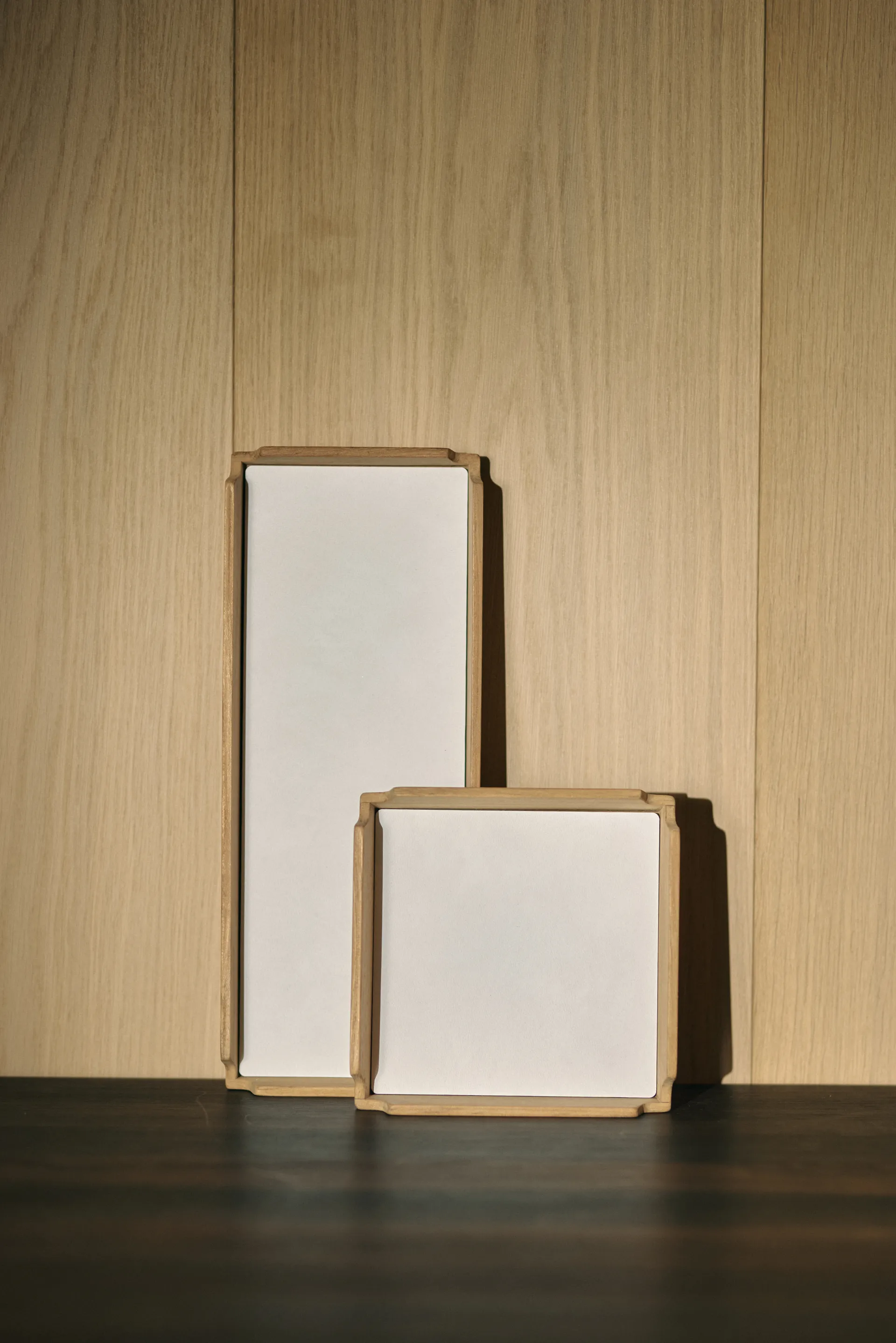 Airy Nupo bakke, Pure white-teak, slank LIND DNA