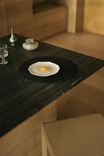 Corduroy dækkeserviet  - Black ink, circle, L - LIND DNA