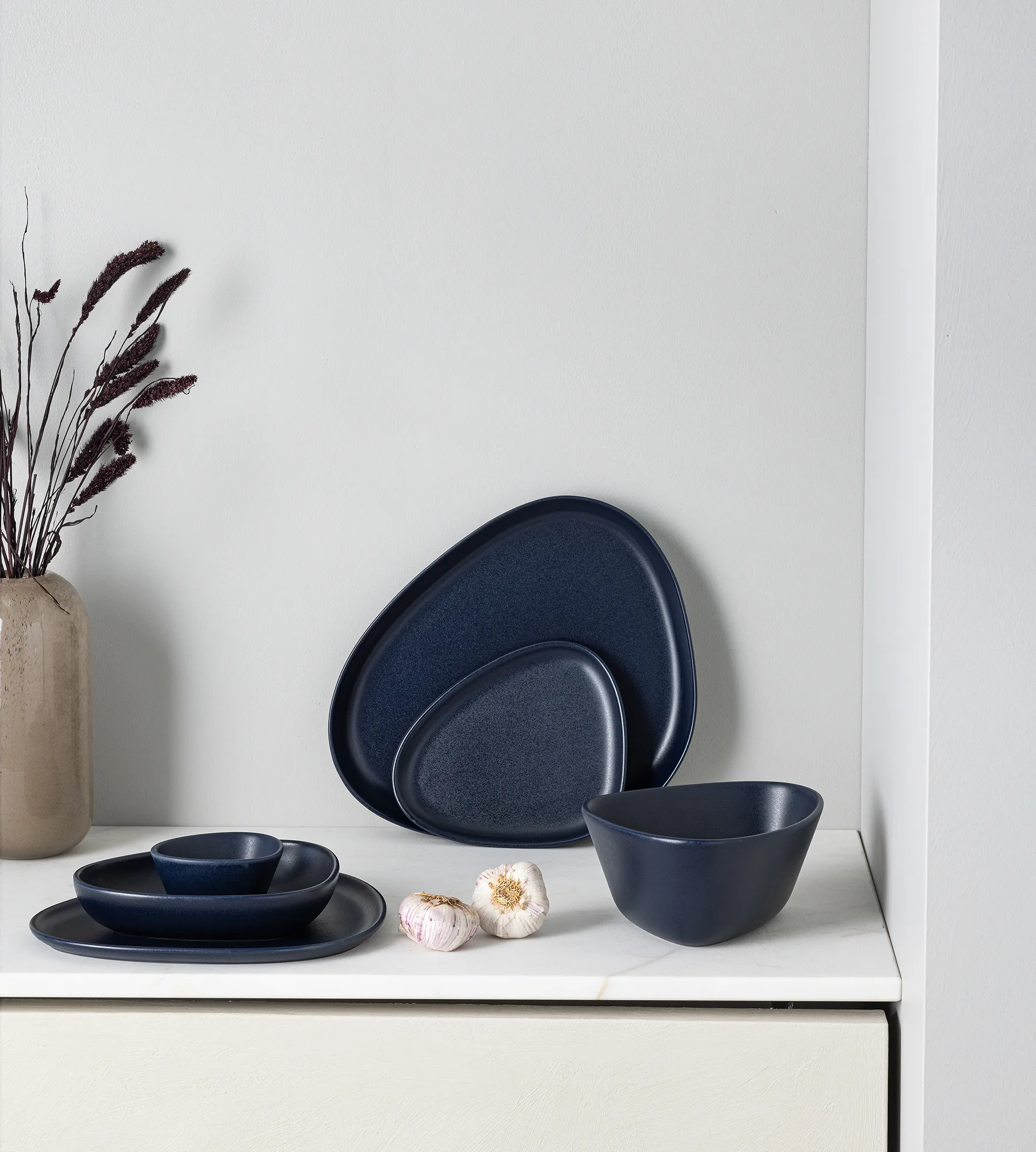 Curve Stoneware skål S 10x11 cm, Navy Blue LIND DNA