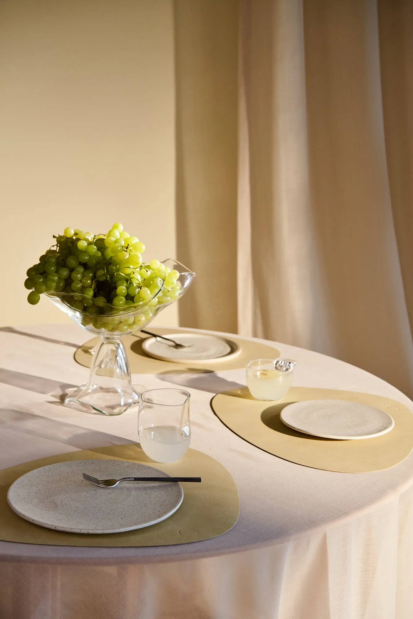 Nupo dækkeserviet curve L, Lemon sorbet, 44x37 cm LIND DNA