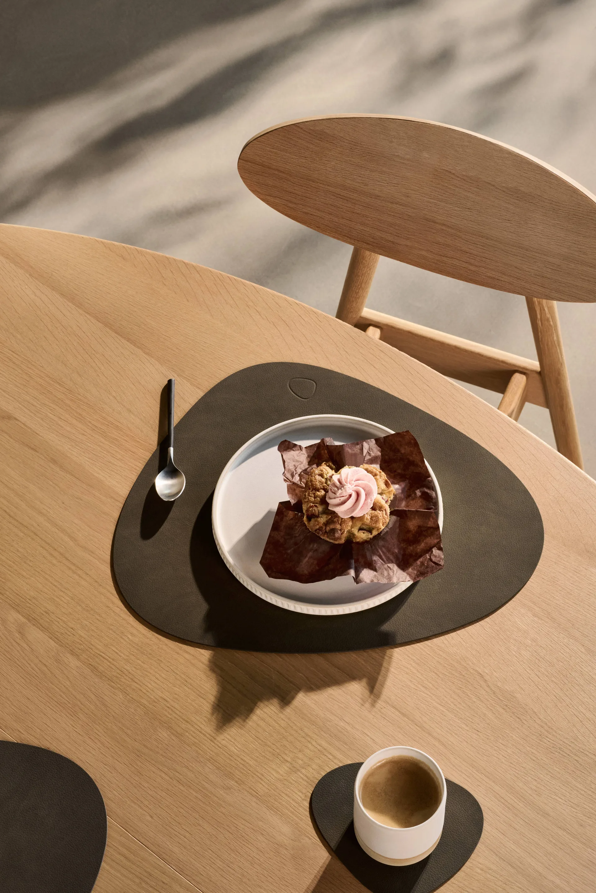 Nupo dækkeserviet curve M, Caviar LIND DNA